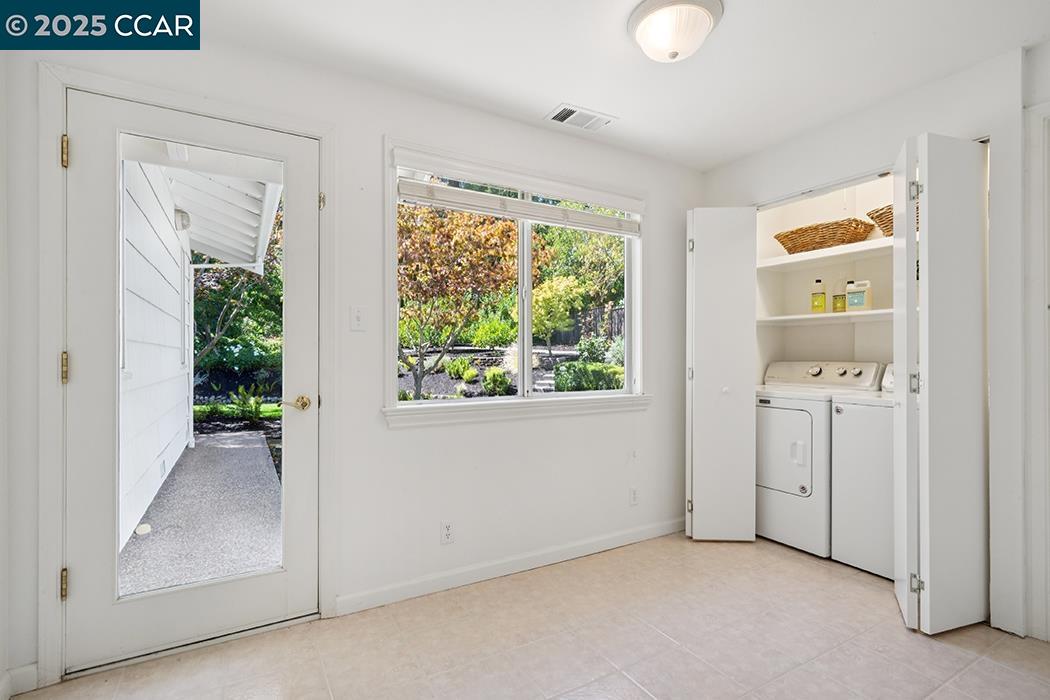 Detail Gallery Image 29 of 37 For 4 Harold Dr, Moraga,  CA 94556 - 4 Beds | 3 Baths