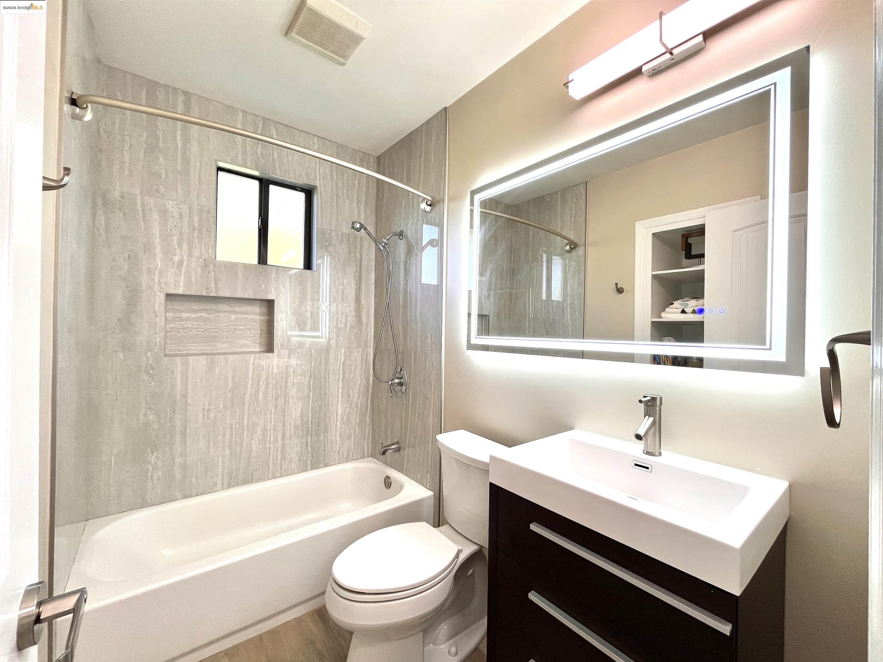 Detail Gallery Image 20 of 27 For 389 White Dr, Hayward,  CA 94544 - 3 Beds | 2 Baths