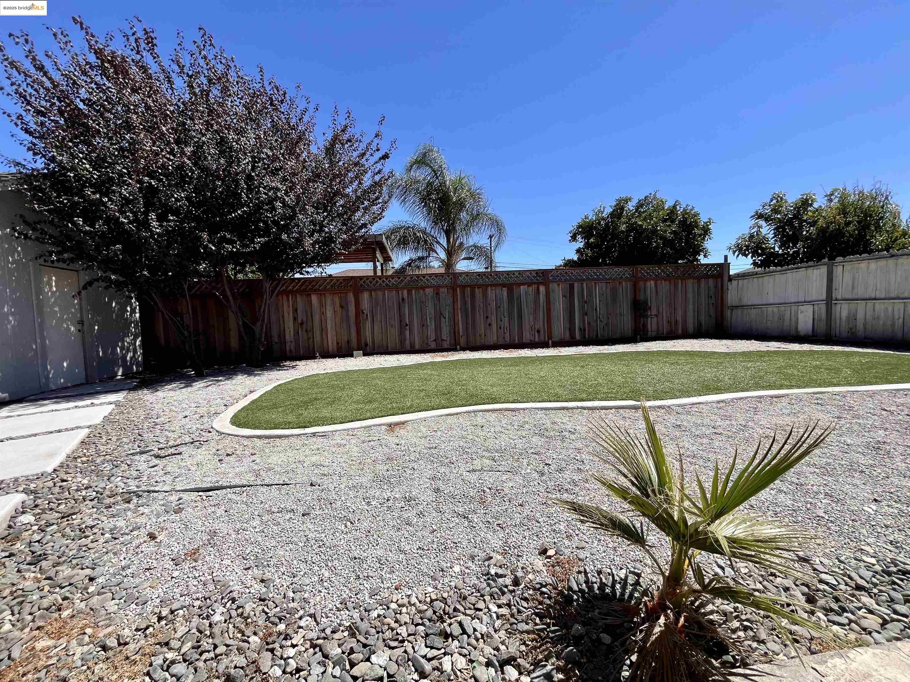 Detail Gallery Image 21 of 27 For 389 White Dr, Hayward,  CA 94544 - 3 Beds | 2 Baths