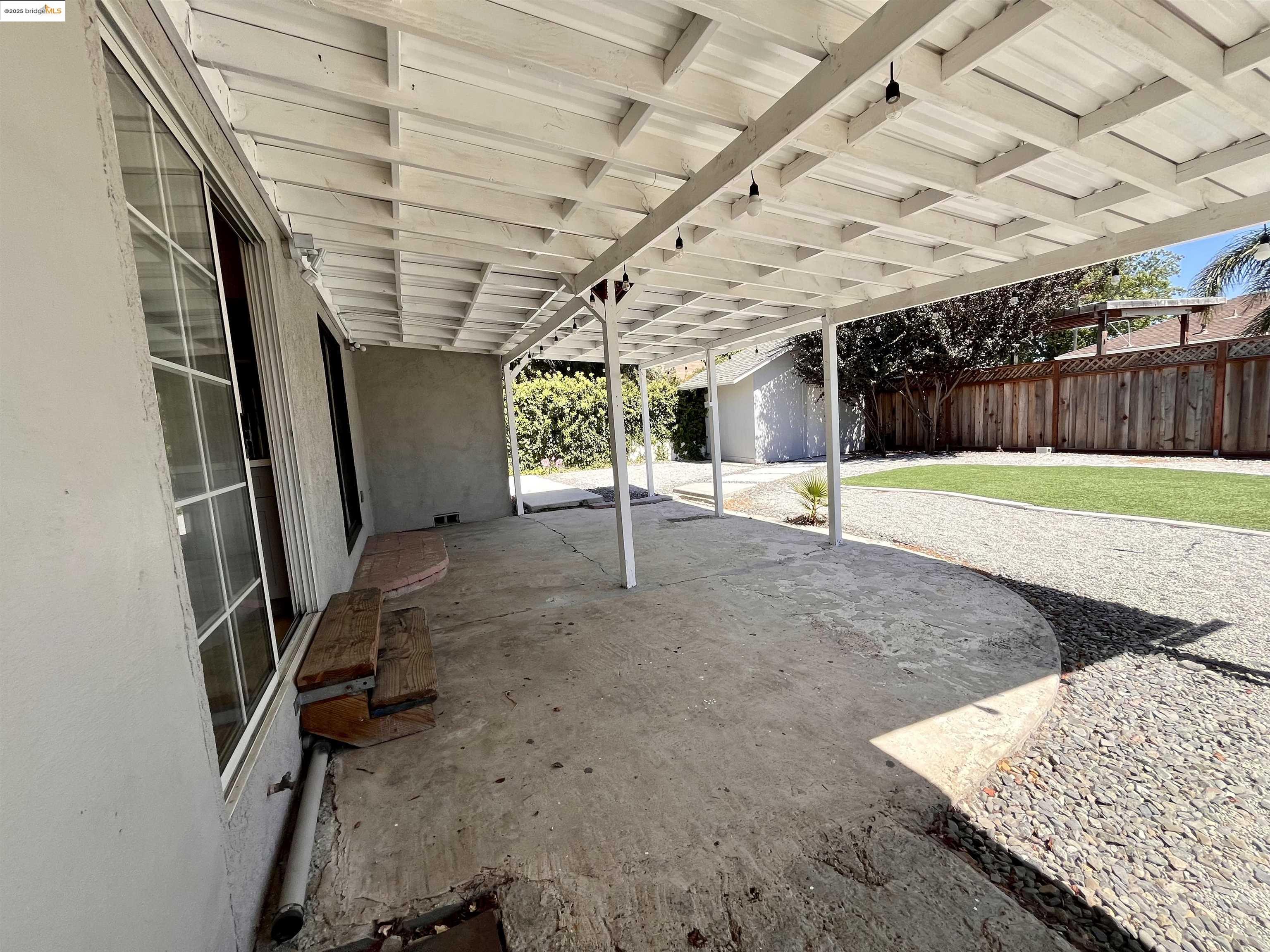Detail Gallery Image 25 of 27 For 389 White Dr, Hayward,  CA 94544 - 3 Beds | 2 Baths
