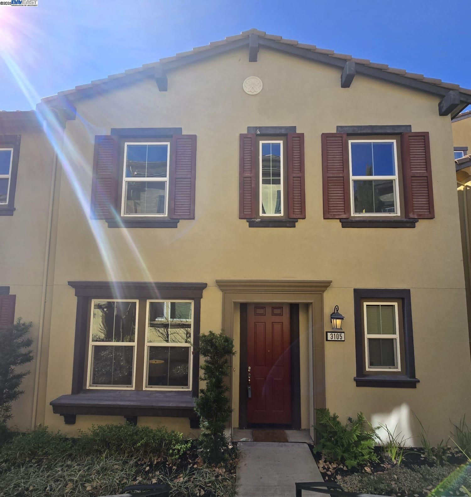 Detail Gallery Image 3 of 45 For 3105 Vittoria Loop, Dublin,  CA 94568 - 4 Beds | 3/1 Baths