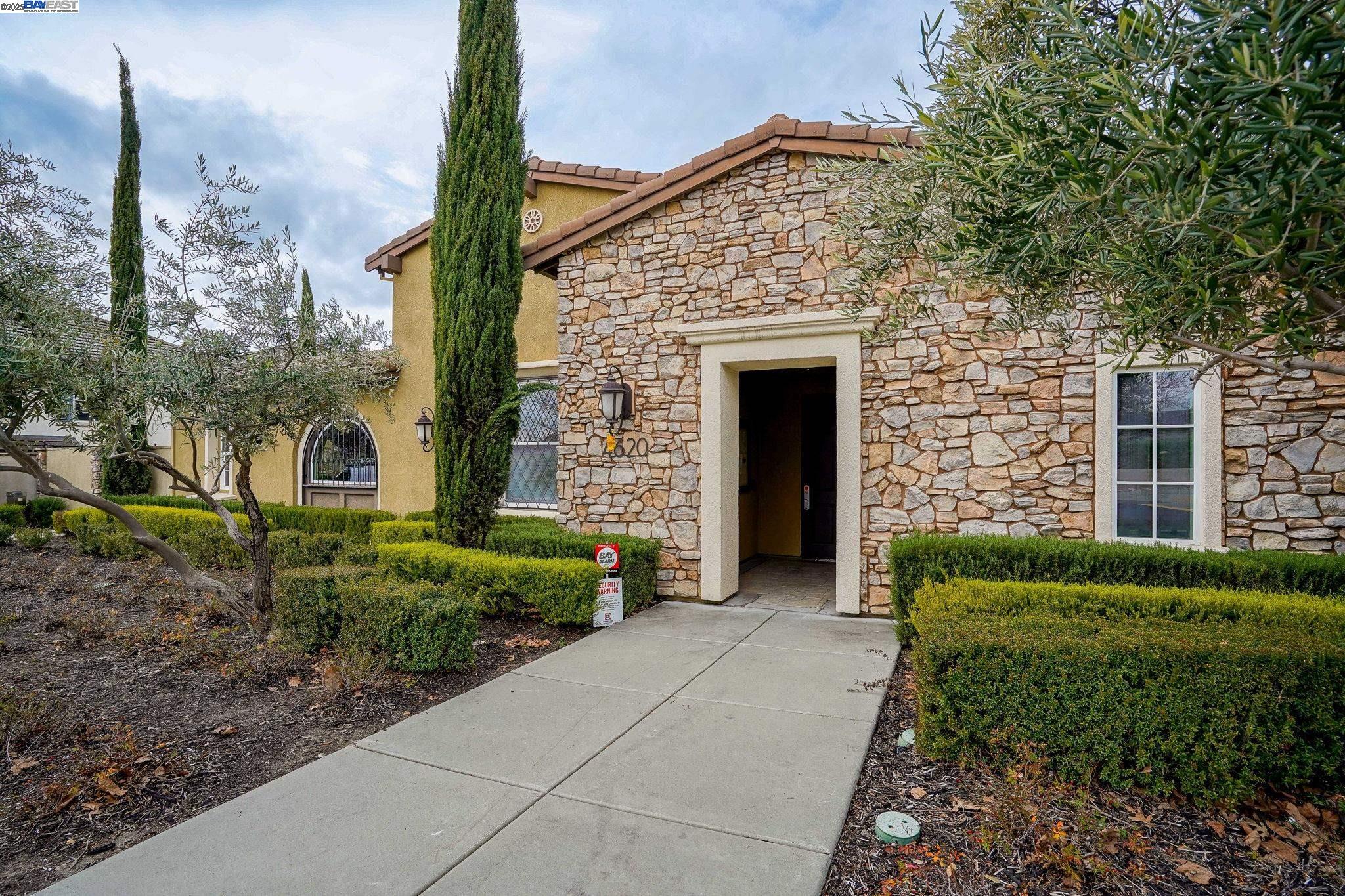 Detail Gallery Image 32 of 45 For 3105 Vittoria Loop, Dublin,  CA 94568 - 4 Beds | 3/1 Baths