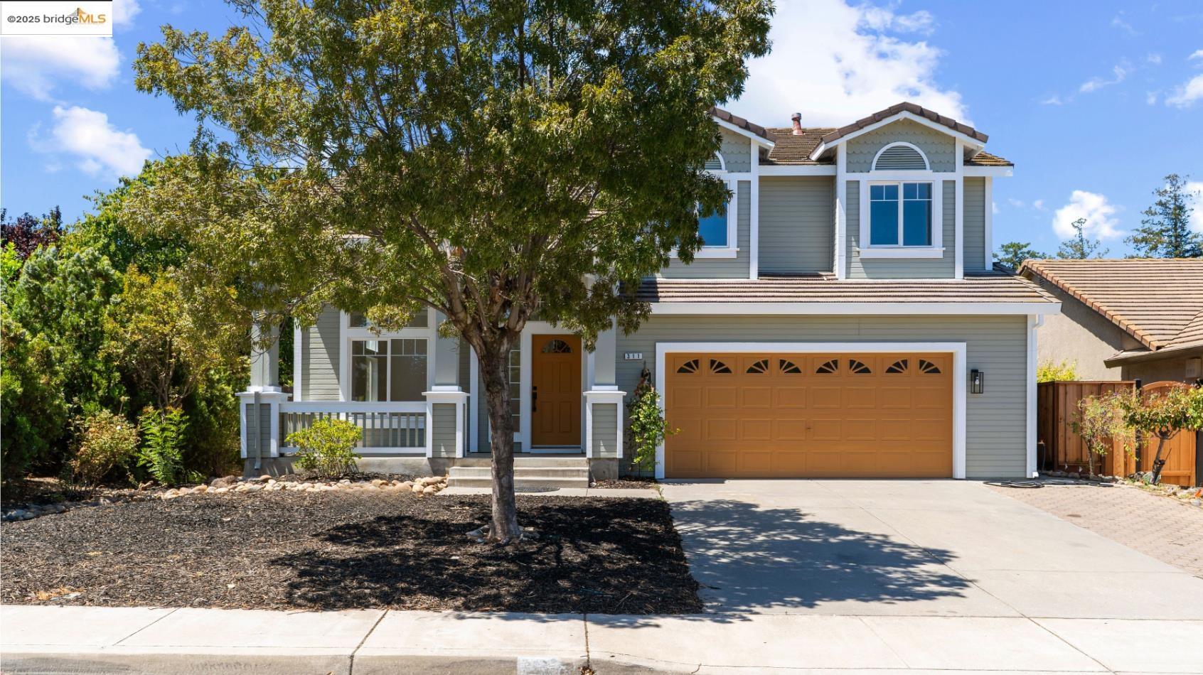 Detail Gallery Image 2 of 41 For 311 Clove Way, Oakley,  CA 94561 - 4 Beds | 2/1 Baths