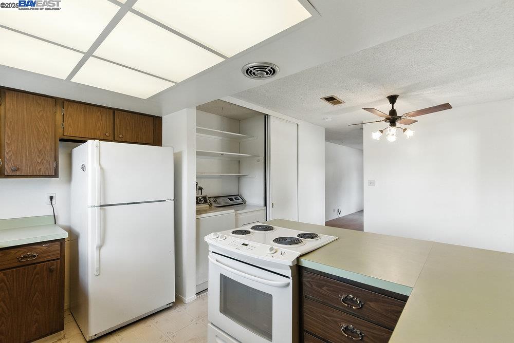 Detail Gallery Image 16 of 33 For 1975 Landess Ave, Milpitas,  CA 95035 - 2 Beds | 1 Baths