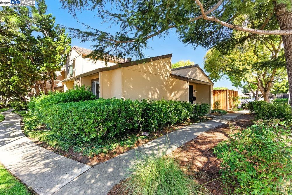 Detail Gallery Image 31 of 33 For 1975 Landess Ave, Milpitas,  CA 95035 - 2 Beds | 1 Baths