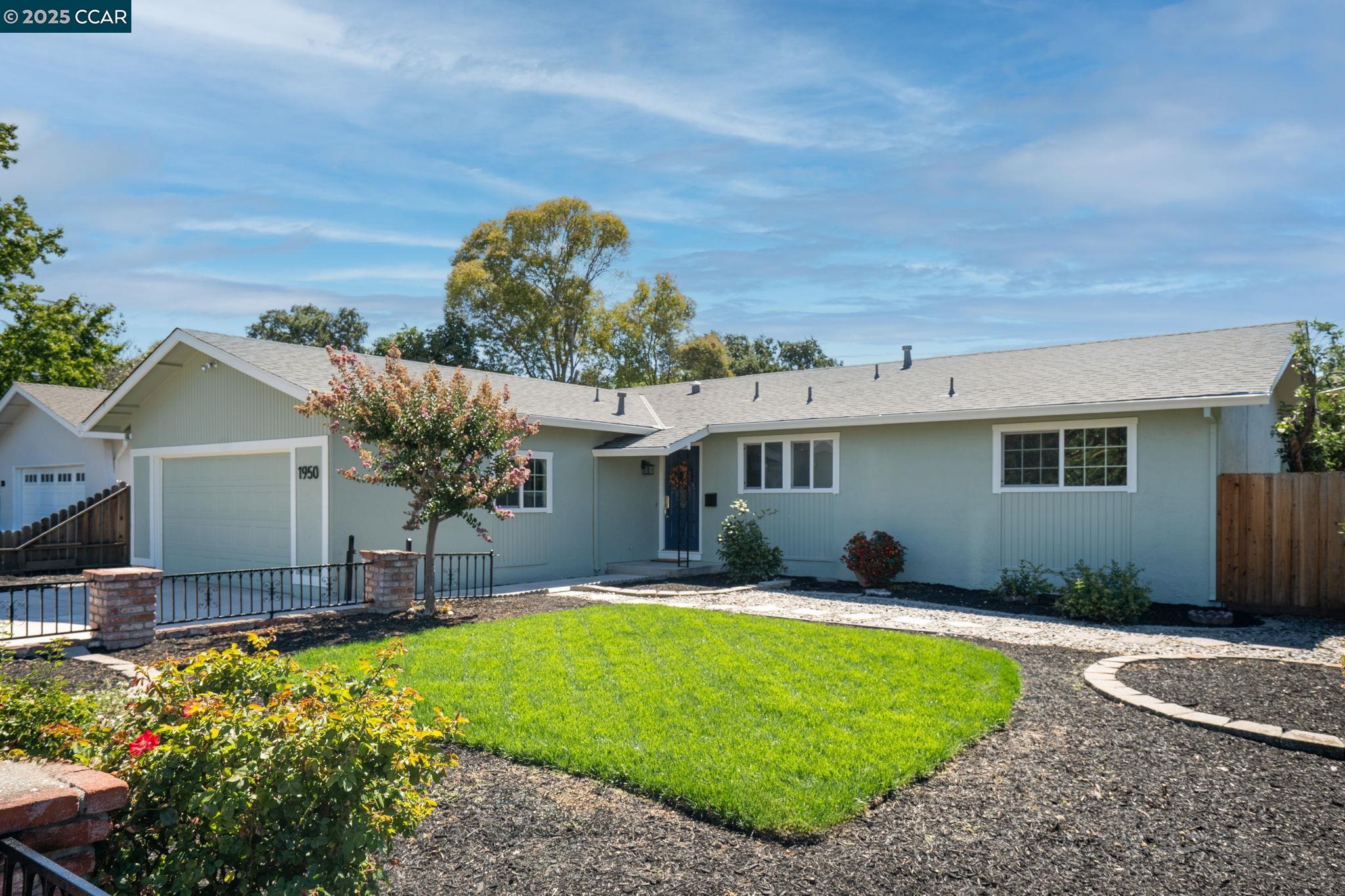 Detail Gallery Image 29 of 37 For 1950 Emerald St, Concord,  CA 94518 - 4 Beds | 2 Baths