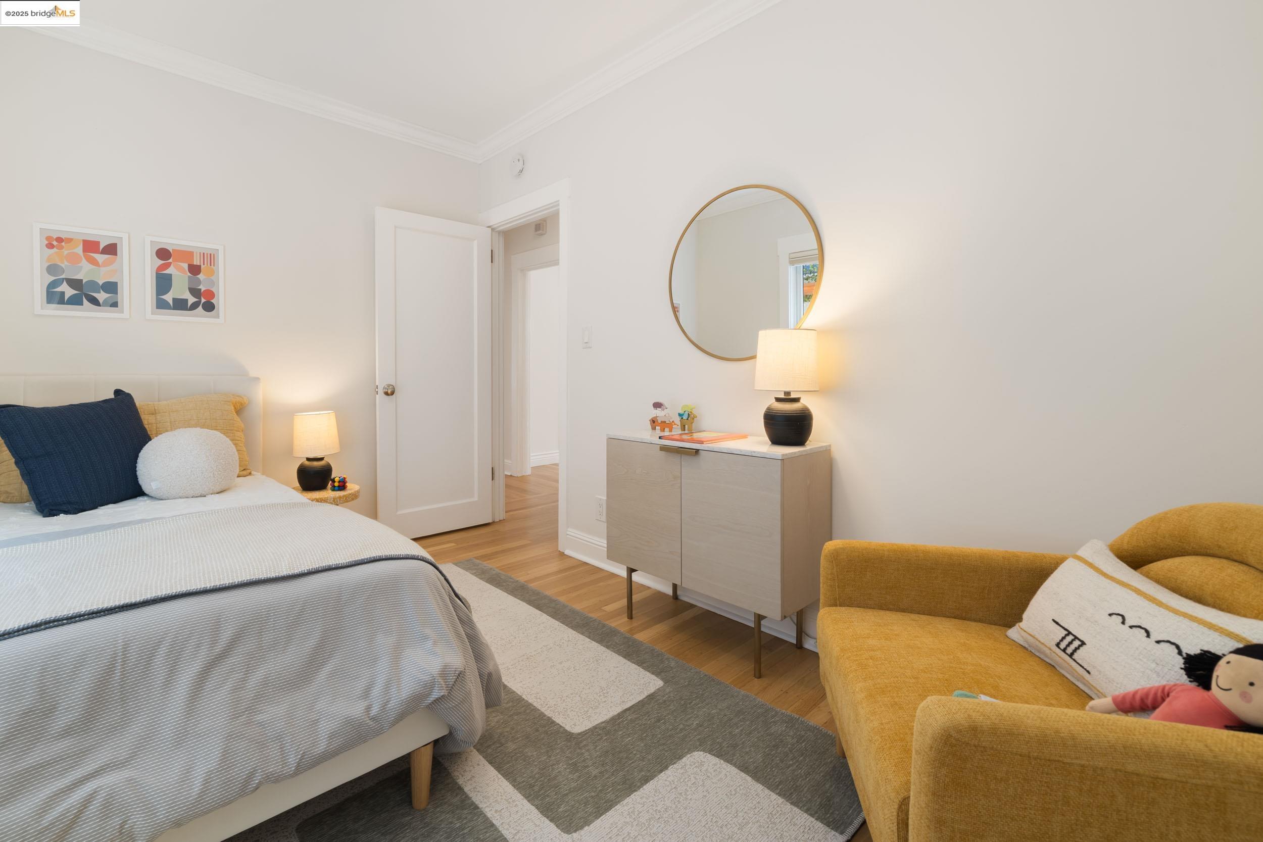 Detail Gallery Image 35 of 48 For 6314 Broadway Ter, Oakland,  CA 94618 - 3 Beds | 1 Baths