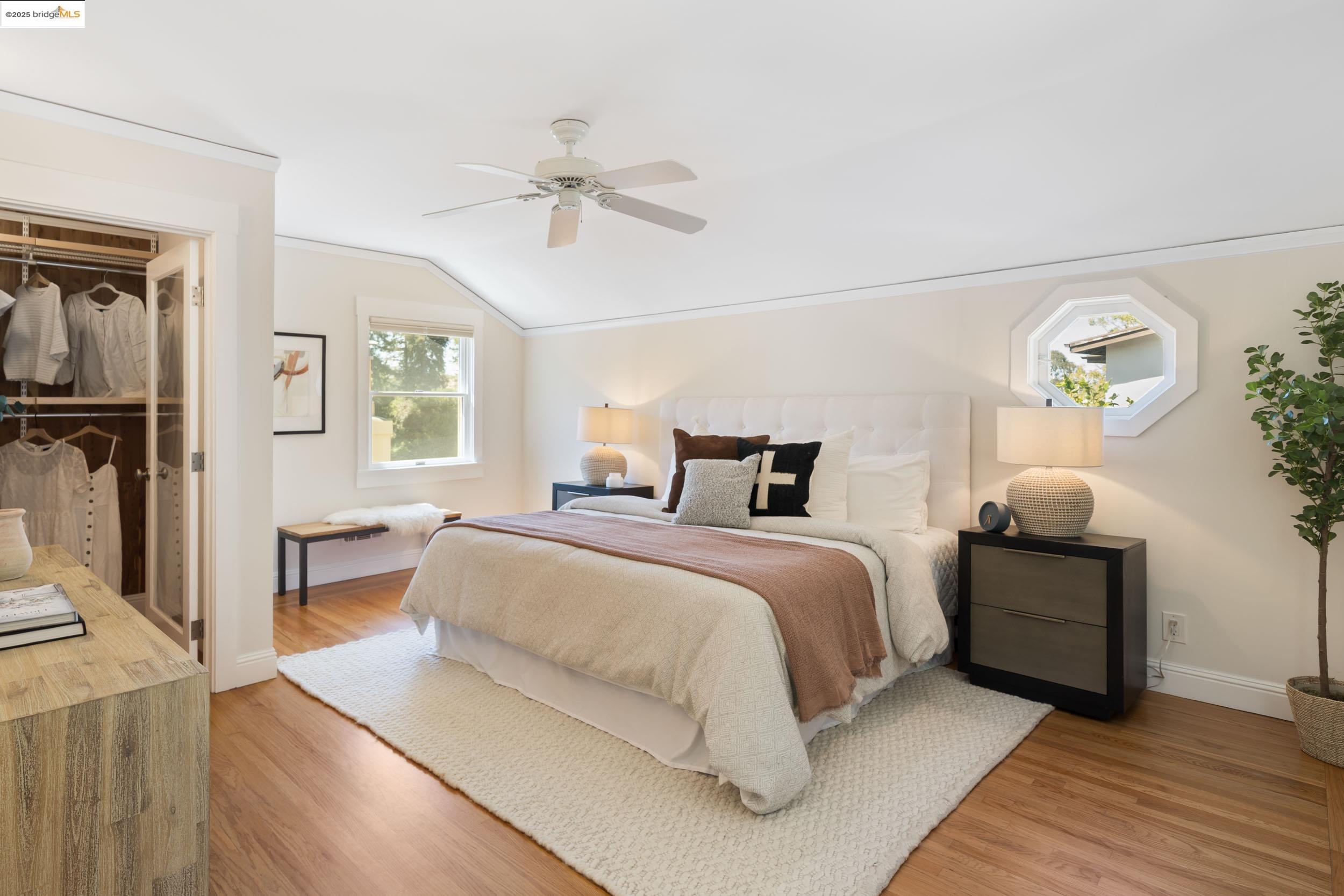 Detail Gallery Image 37 of 48 For 6314 Broadway Ter, Oakland,  CA 94618 - 3 Beds | 1 Baths