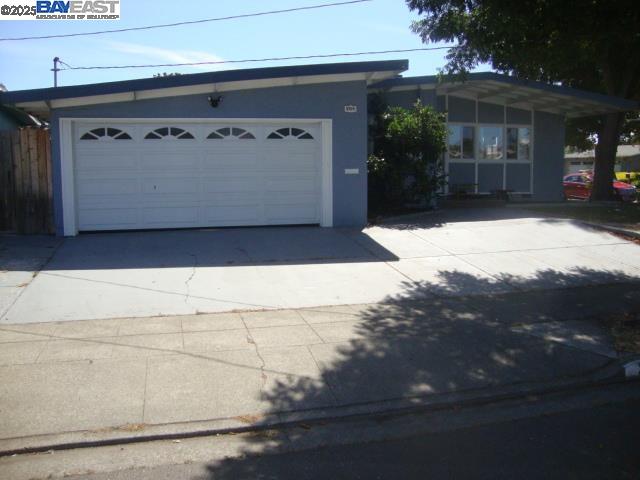 Detail Gallery Image 5 of 6 For 24282 Willimet Way, Hayward,  CA 94544 - 3 Beds | 2 Baths