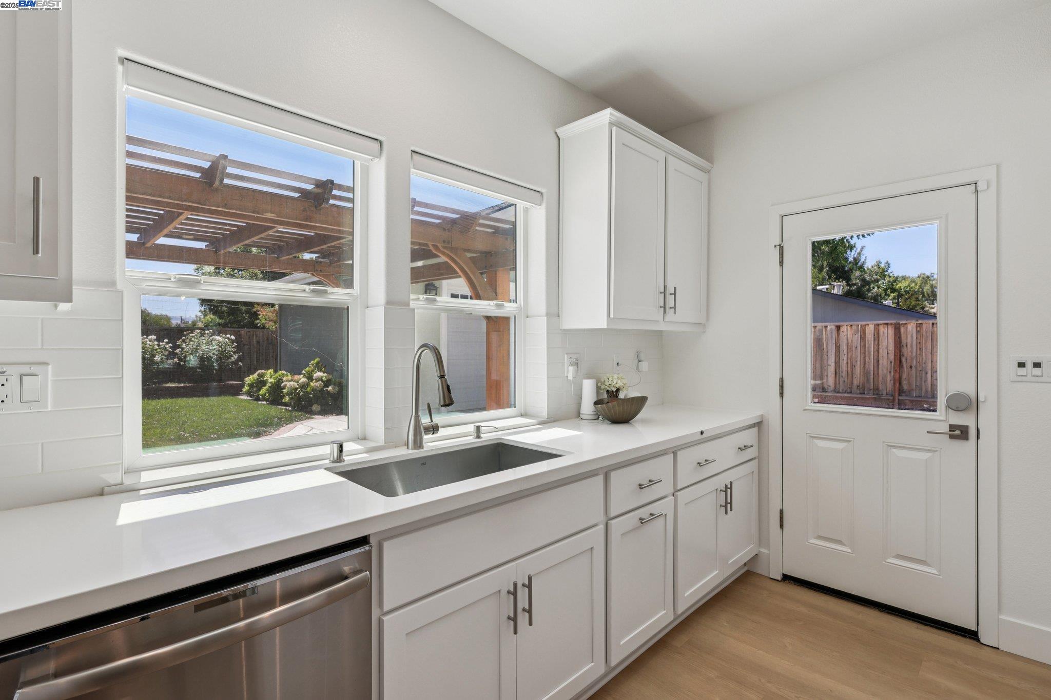 Detail Gallery Image 19 of 38 For 2145 Linden St, Livermore,  CA 94551 - 4 Beds | 3 Baths