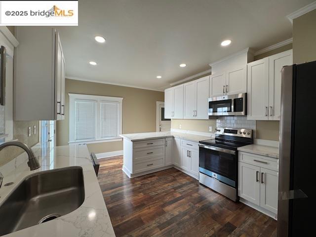 Detail Gallery Image 13 of 17 For 711 W 4th St, Antioch,  CA 94509 - 3 Beds | 2 Baths
