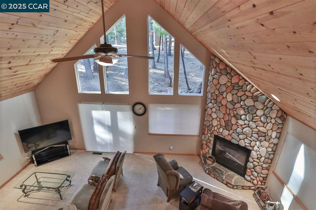 Detail Gallery Image 7 of 58 For 2883 Chinook Way, Dorrington,  CA 95223 - 3 Beds | 3/1 Baths