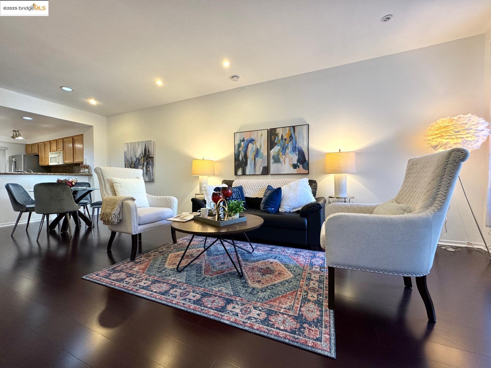 Detail Gallery Image 11 of 44 For 320 Caldecott Ln #127,  Oakland,  CA 94618 - 2 Beds | 2 Baths