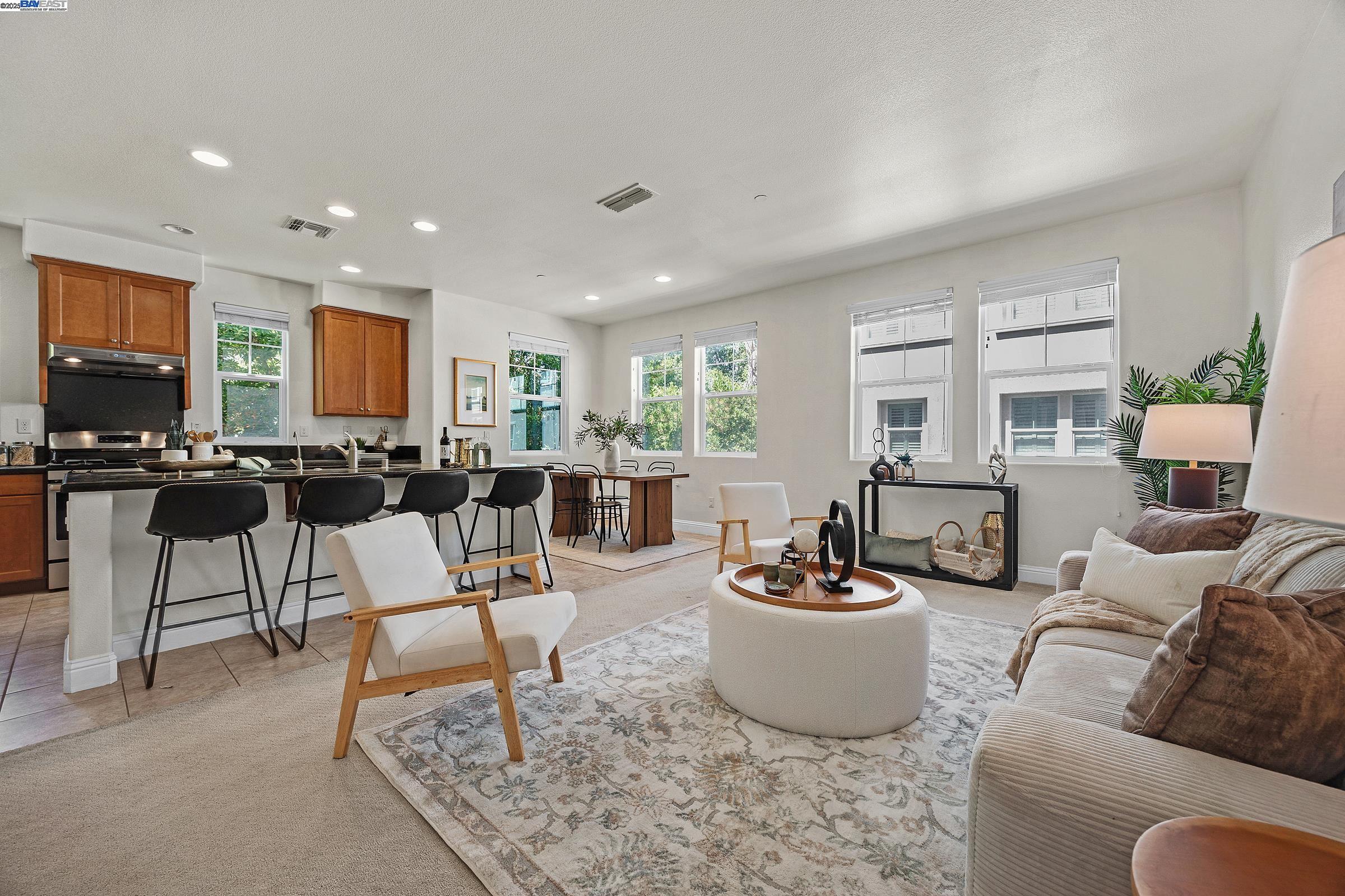 Detail Gallery Image 18 of 31 For 3971 Portola Cmn #1,  Livermore,  CA 94551 - 4 Beds | 3/1 Baths