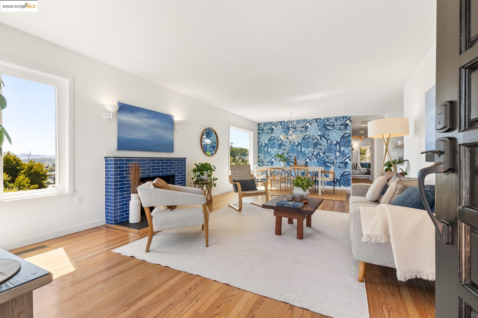 Detail Gallery Image 5 of 58 For 6735 Cutting Blvd, El Cerrito,  CA 94530 - 4 Beds | 3 Baths