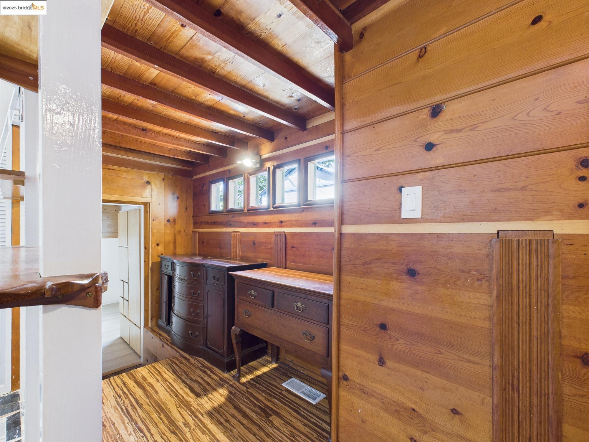 Detail Gallery Image 11 of 27 For 1545 Mariposa St, Richmond,  CA 94804 - 2 Beds | 1 Baths