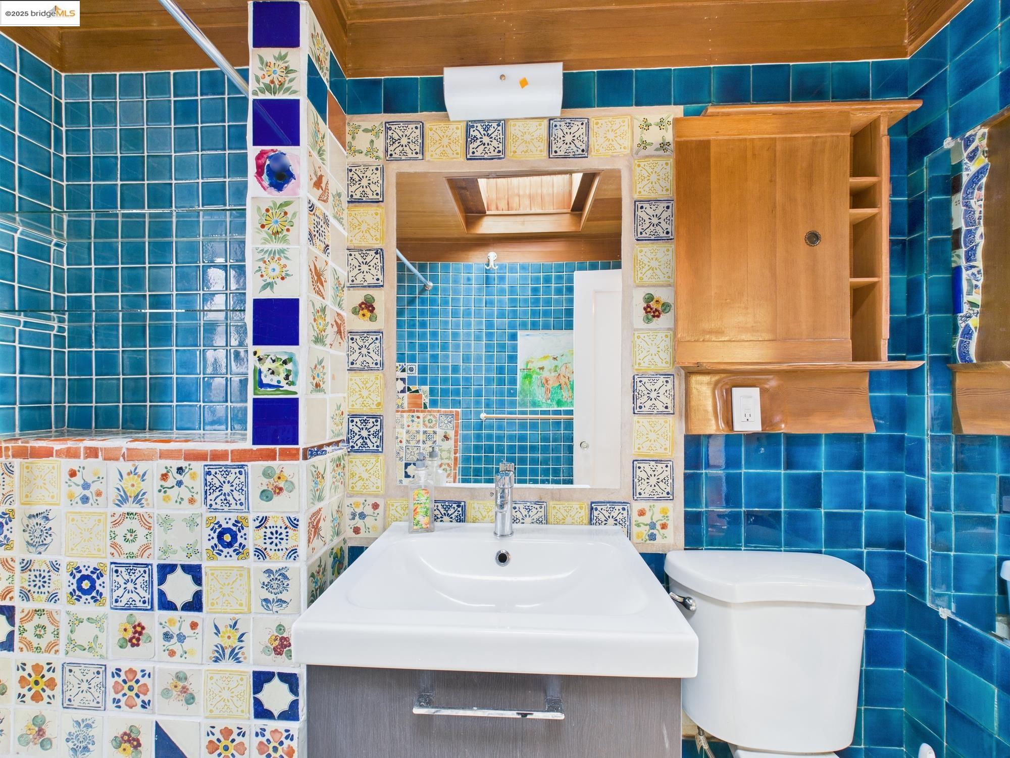 Detail Gallery Image 16 of 27 For 1545 Mariposa St, Richmond,  CA 94804 - 2 Beds | 1 Baths