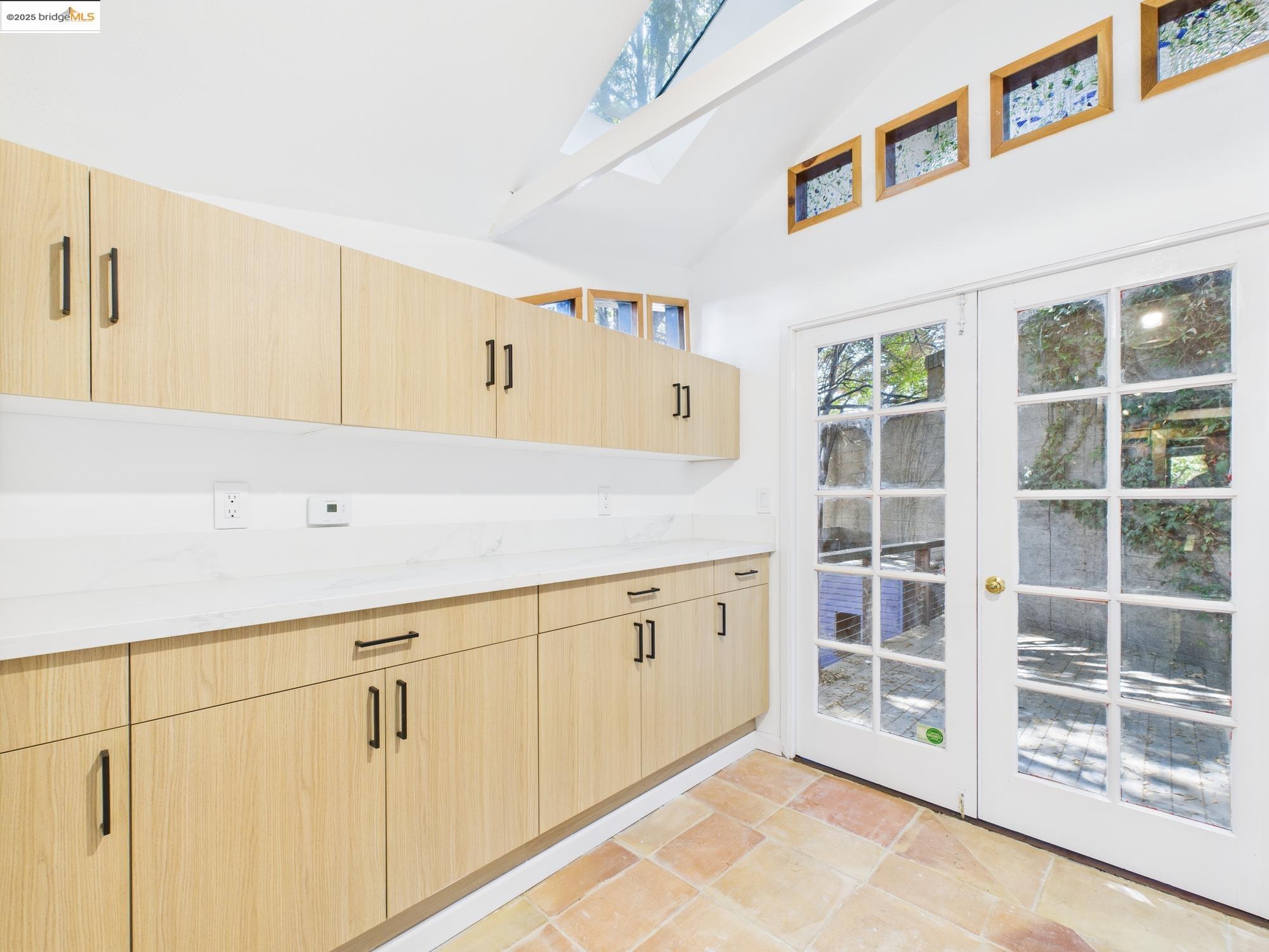 Detail Gallery Image 17 of 27 For 1545 Mariposa St, Richmond,  CA 94804 - 2 Beds | 1 Baths