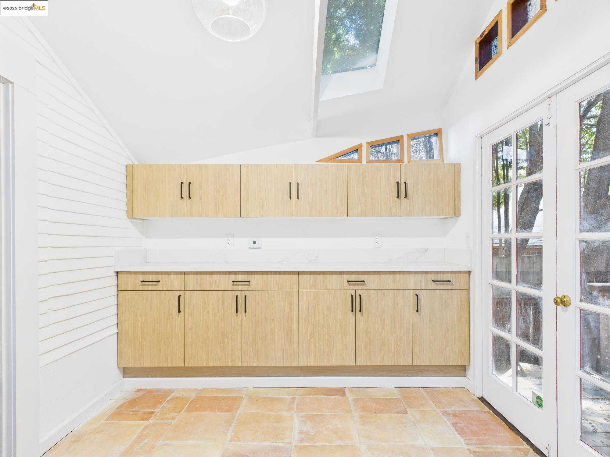 Detail Gallery Image 19 of 27 For 1545 Mariposa St, Richmond,  CA 94804 - 2 Beds | 1 Baths