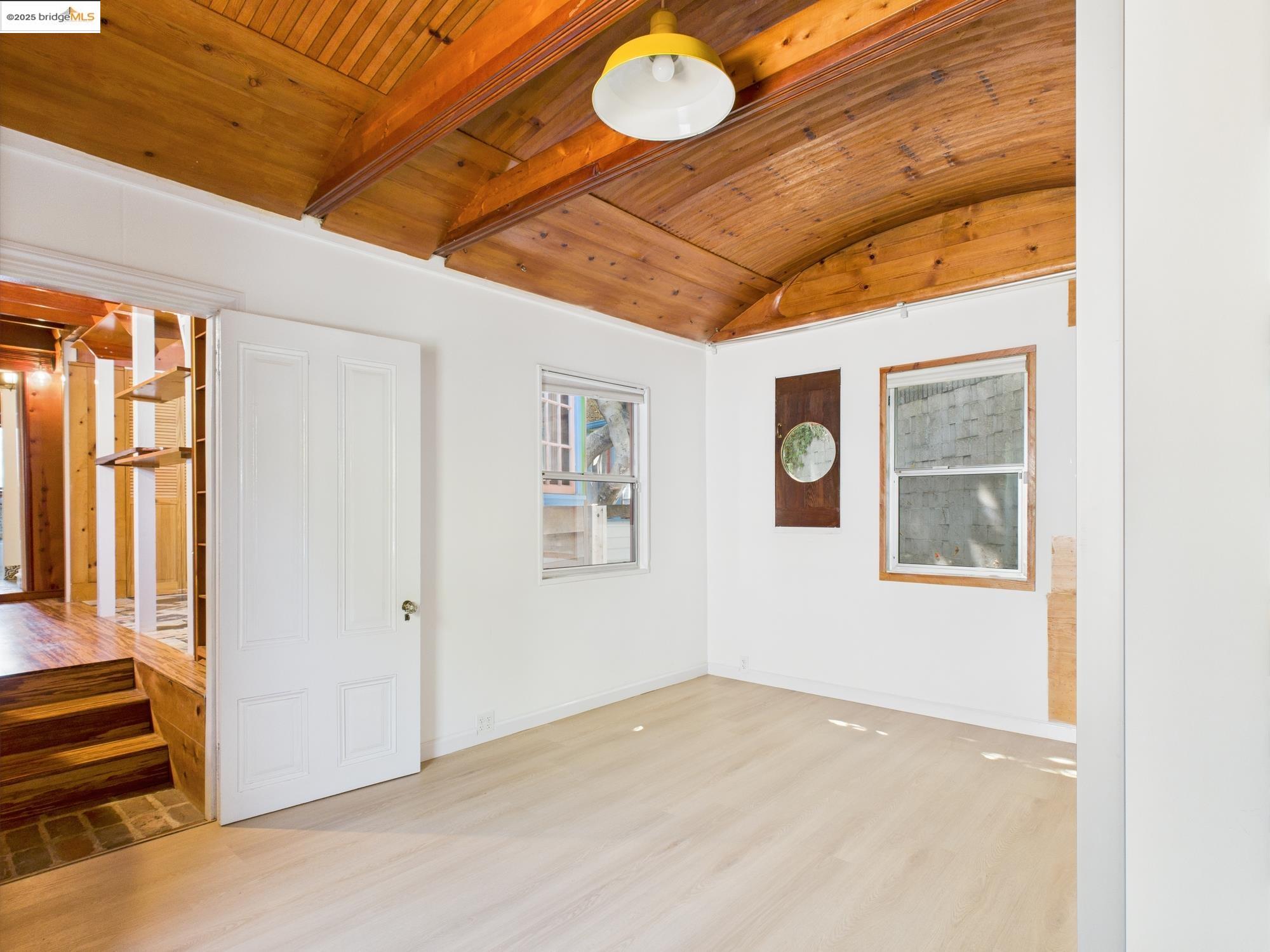 Detail Gallery Image 8 of 27 For 1545 Mariposa St, Richmond,  CA 94804 - 2 Beds | 1 Baths