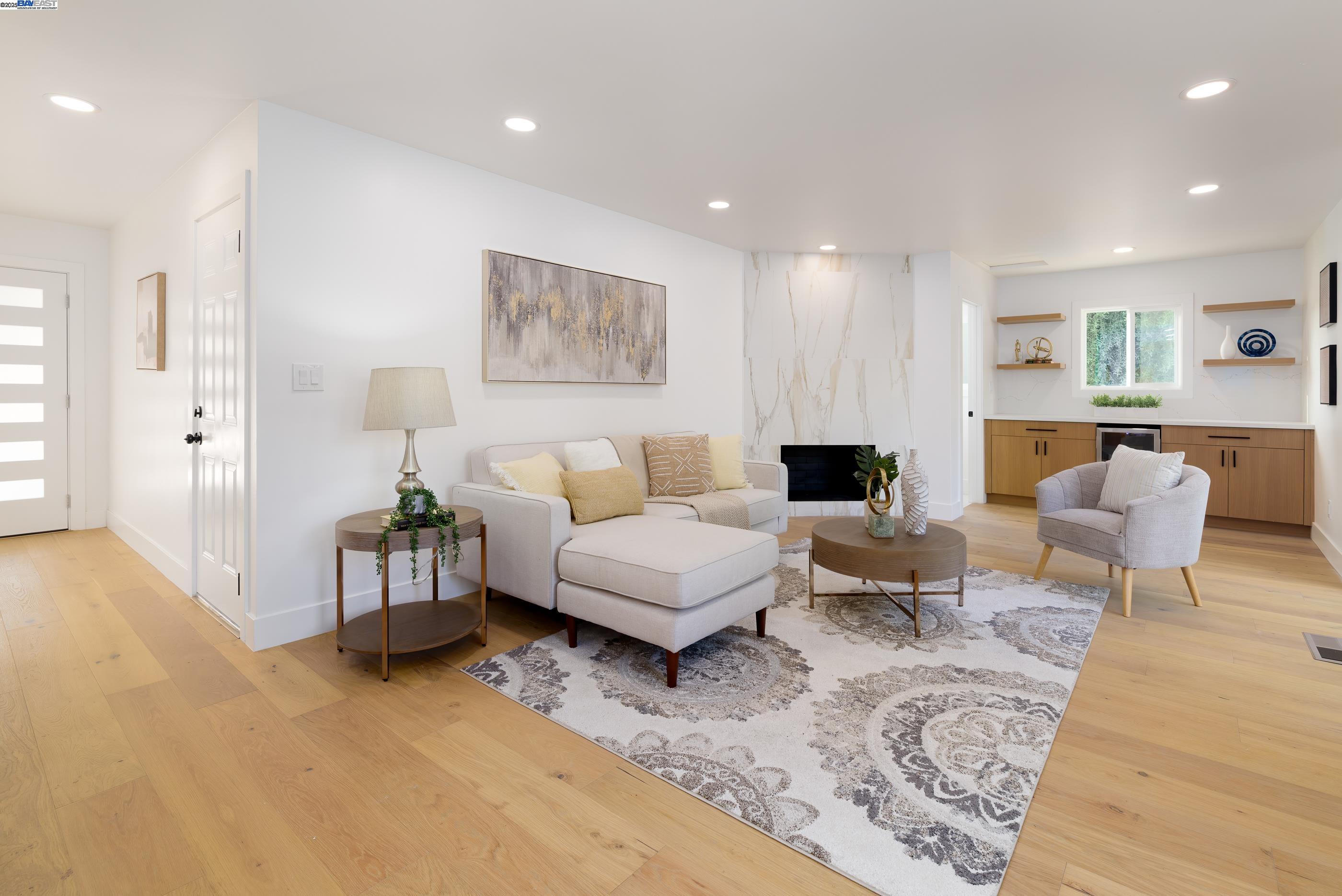 Detail Gallery Image 19 of 59 For 1984 Brooktree Way, Pleasanton,  CA 94566 - 4 Beds | 2/1 Baths