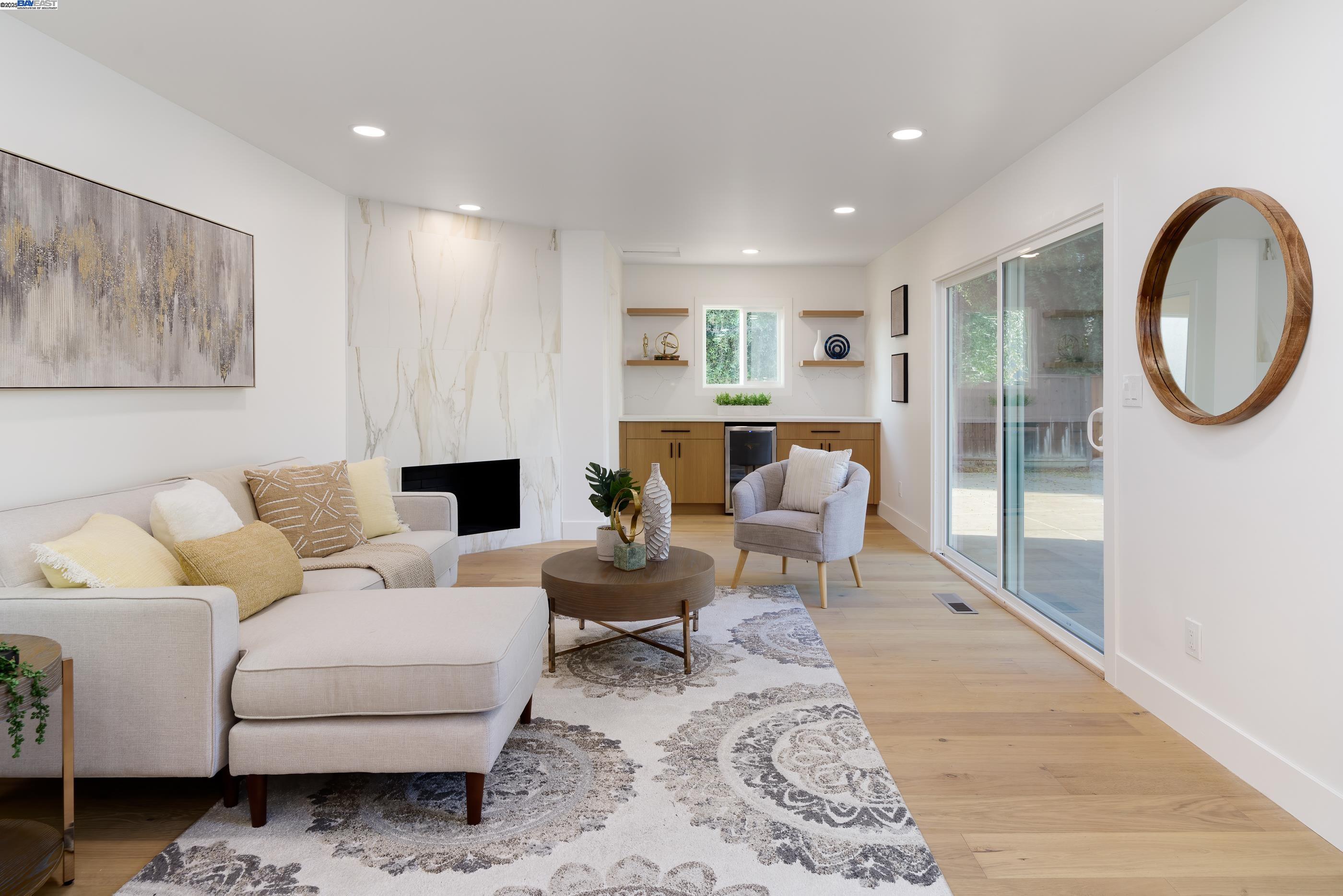 Detail Gallery Image 20 of 59 For 1984 Brooktree Way, Pleasanton,  CA 94566 - 4 Beds | 2/1 Baths