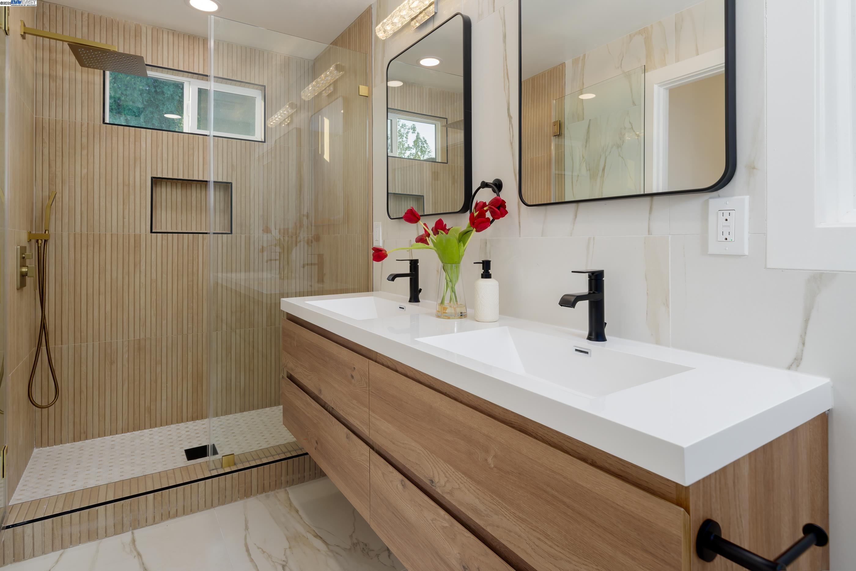 Detail Gallery Image 27 of 59 For 1984 Brooktree Way, Pleasanton,  CA 94566 - 4 Beds | 2/1 Baths
