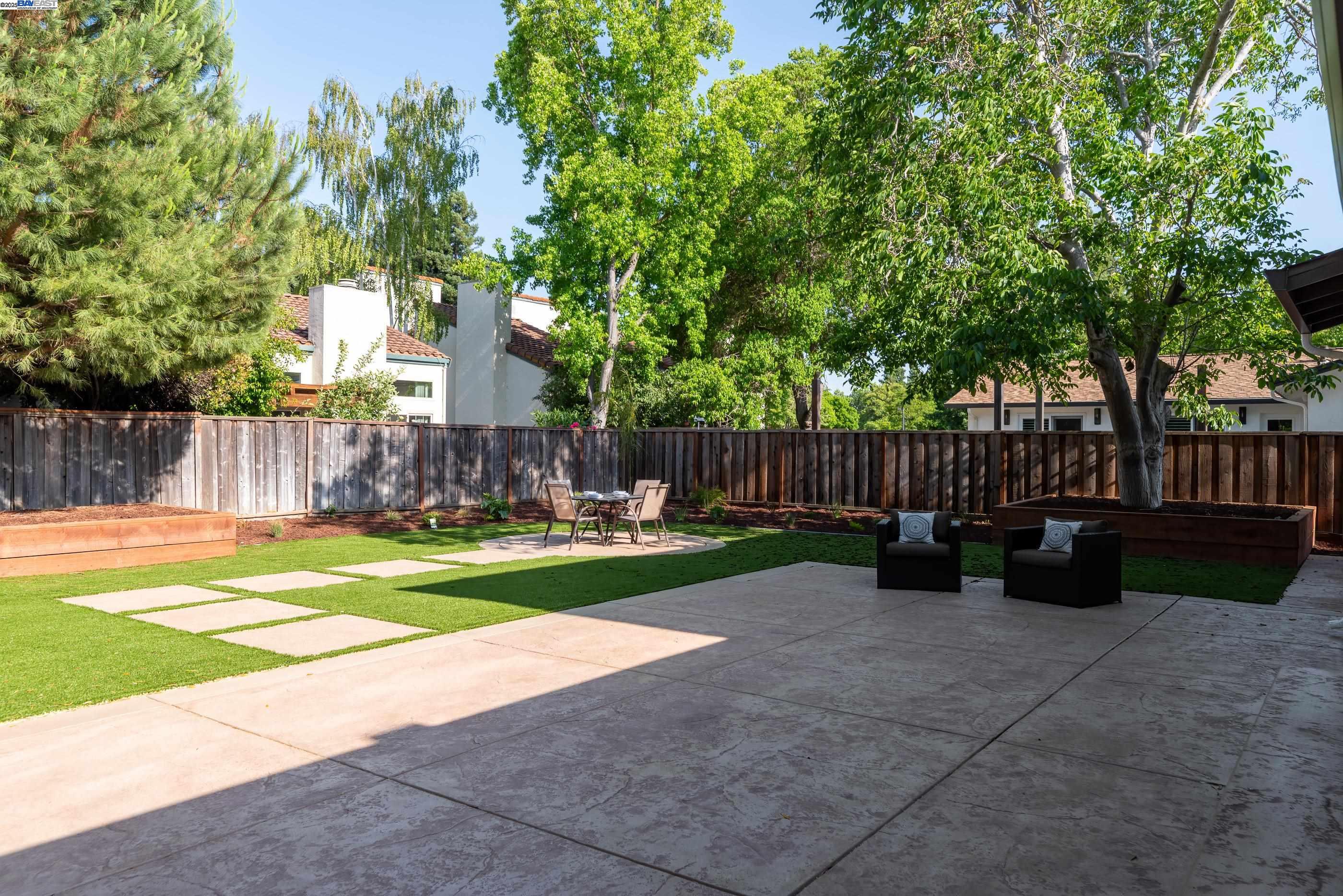 Detail Gallery Image 39 of 59 For 1984 Brooktree Way, Pleasanton,  CA 94566 - 4 Beds | 2/1 Baths