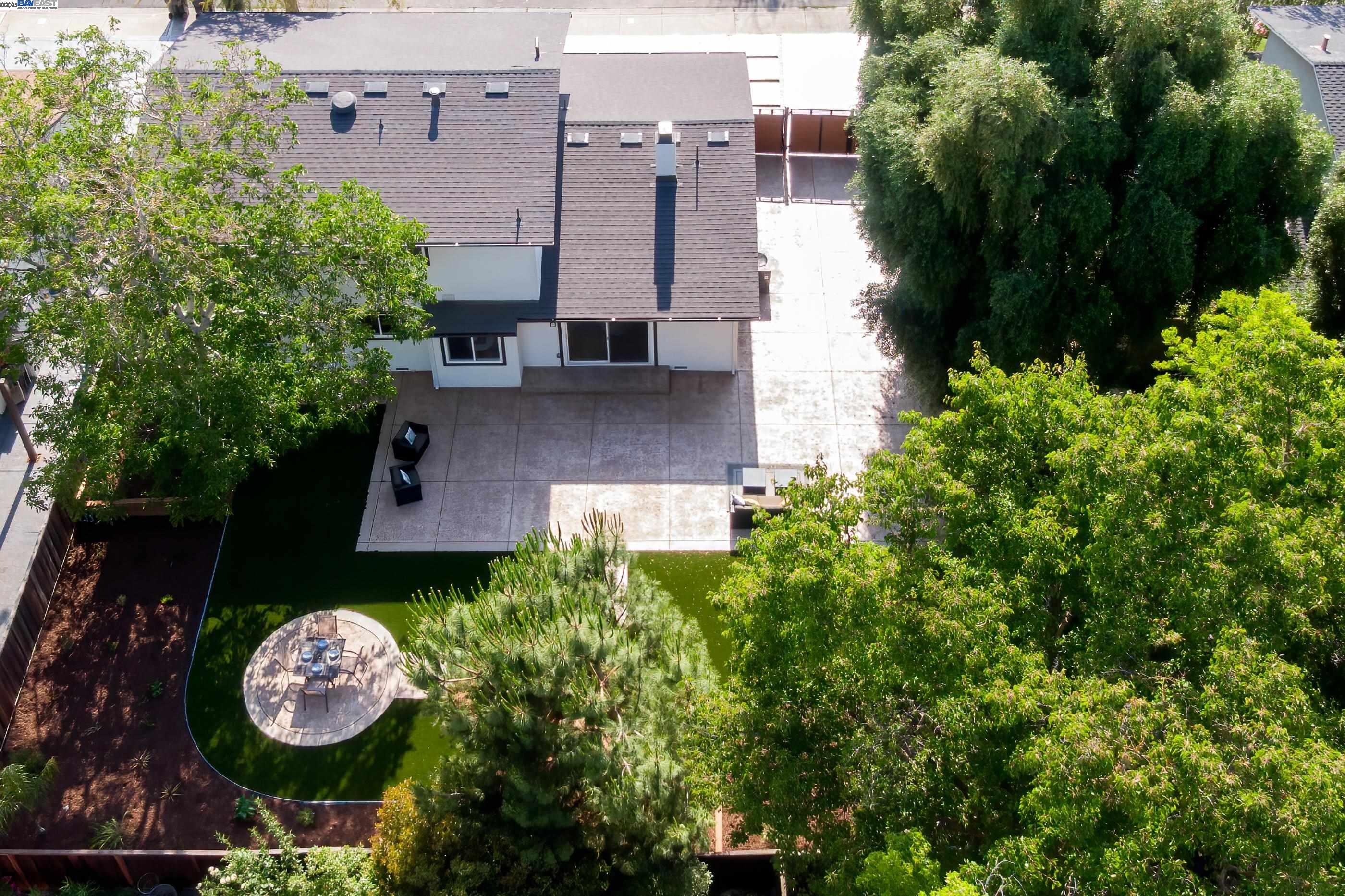 Detail Gallery Image 44 of 59 For 1984 Brooktree Way, Pleasanton,  CA 94566 - 4 Beds | 2/1 Baths