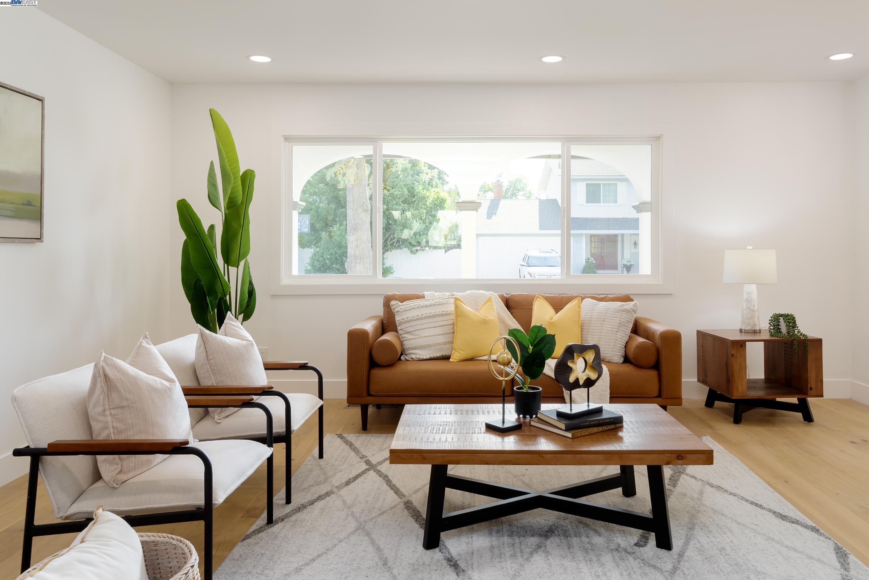 Detail Gallery Image 7 of 59 For 1984 Brooktree Way, Pleasanton,  CA 94566 - 4 Beds | 2/1 Baths