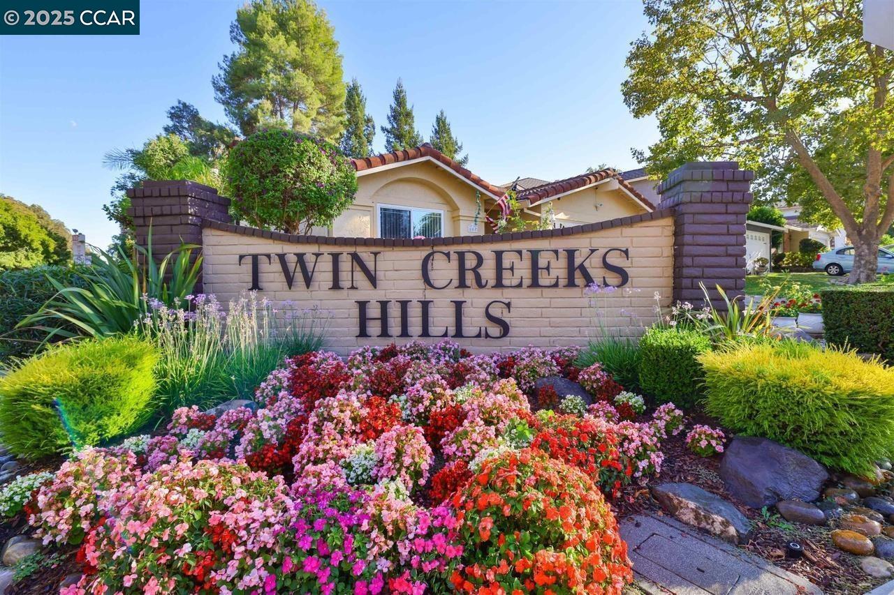 Detail Gallery Image 11 of 12 For 2824 Sombrero Cir, San Ramon,  CA 94583 - 4 Beds | 3 Baths