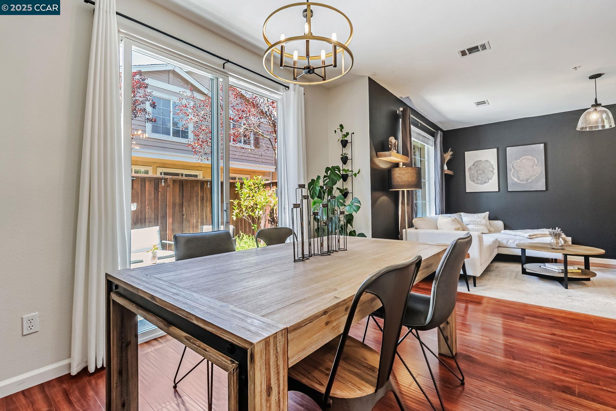 Detail Gallery Image 16 of 34 For 10630 Roys Hill Ln, Dublin,  CA 94568 - 3 Beds | 2/1 Baths