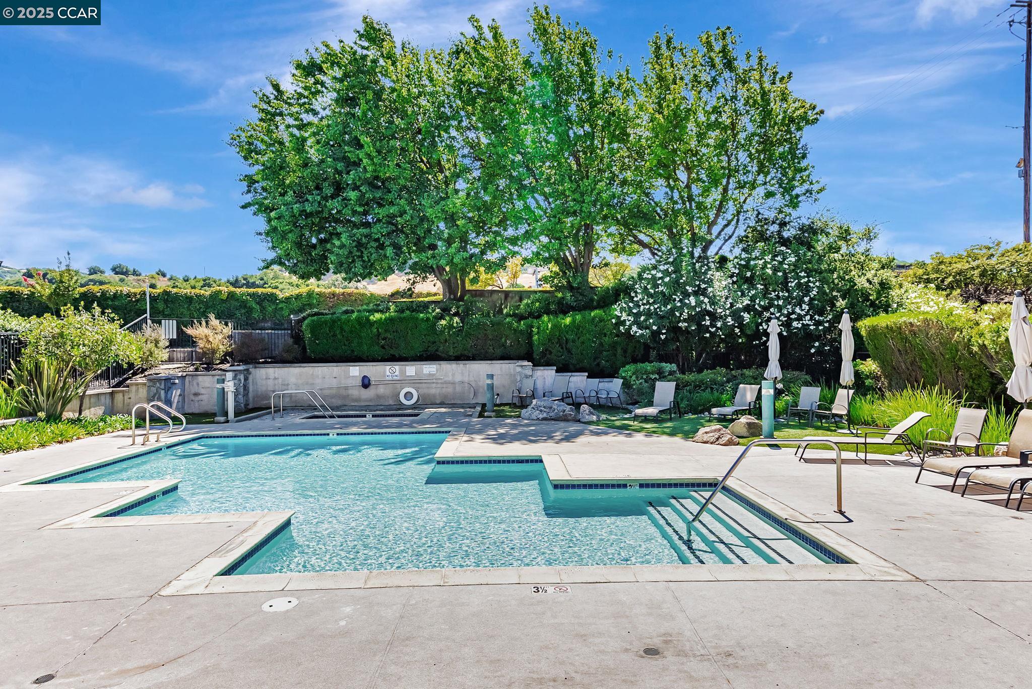 Detail Gallery Image 32 of 34 For 10630 Roys Hill Ln, Dublin,  CA 94568 - 3 Beds | 2/1 Baths