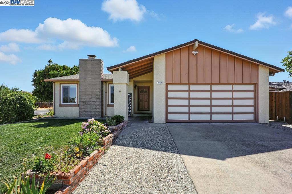 Detail Gallery Image 1 of 60 For 2702 Chinook Ct, Union City,  CA 94587 - 4 Beds | 2 Baths