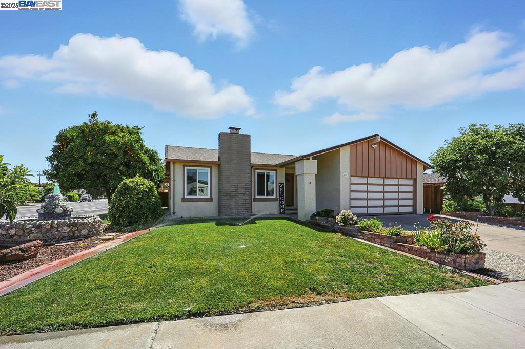 Detail Gallery Image 3 of 60 For 2702 Chinook Ct, Union City,  CA 94587 - 4 Beds | 2 Baths