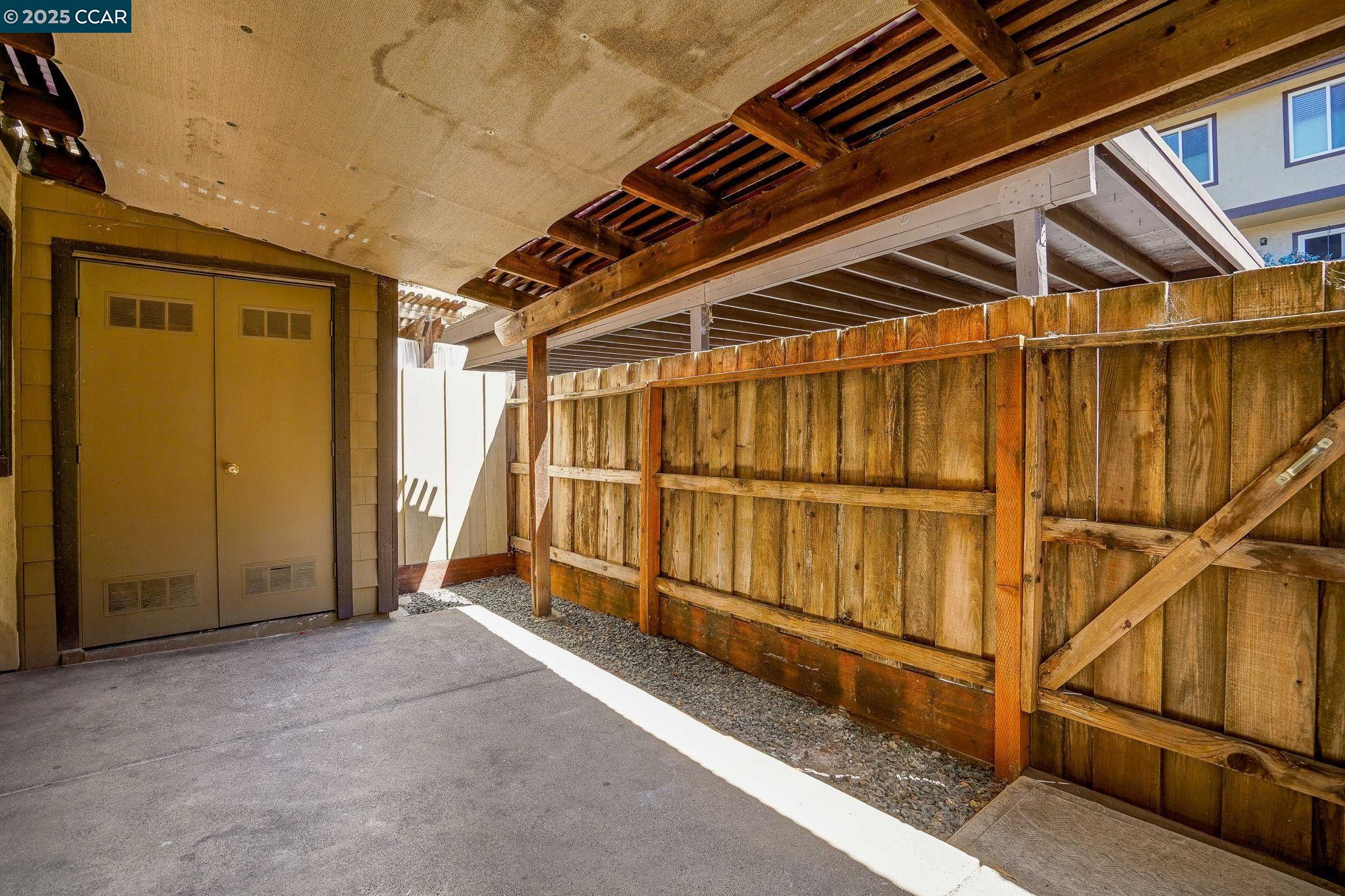 Detail Gallery Image 20 of 30 For 982 Juniper Ct, Crockett,  CA 94525 - 2 Beds | 1/1 Baths