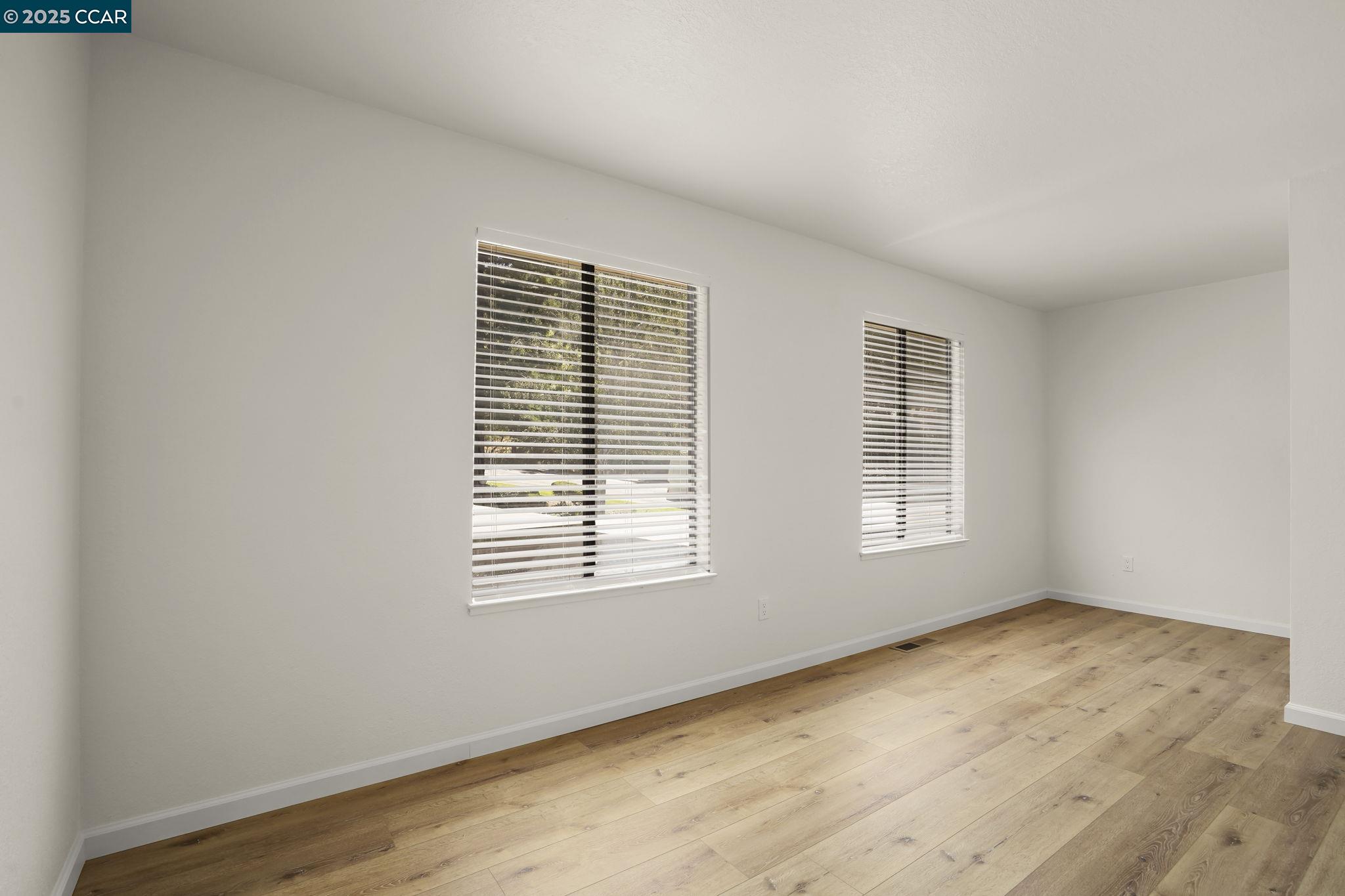 Detail Gallery Image 10 of 30 For 982 Juniper Ct, Crockett,  CA 94525 - 2 Beds | 1/1 Baths