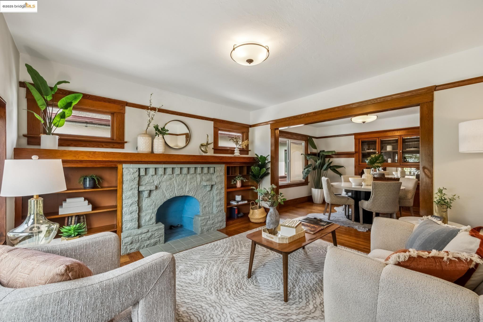 Detail Gallery Image 2 of 54 For 2961 California St, Berkeley,  CA 94703 - 4 Beds | 3 Baths