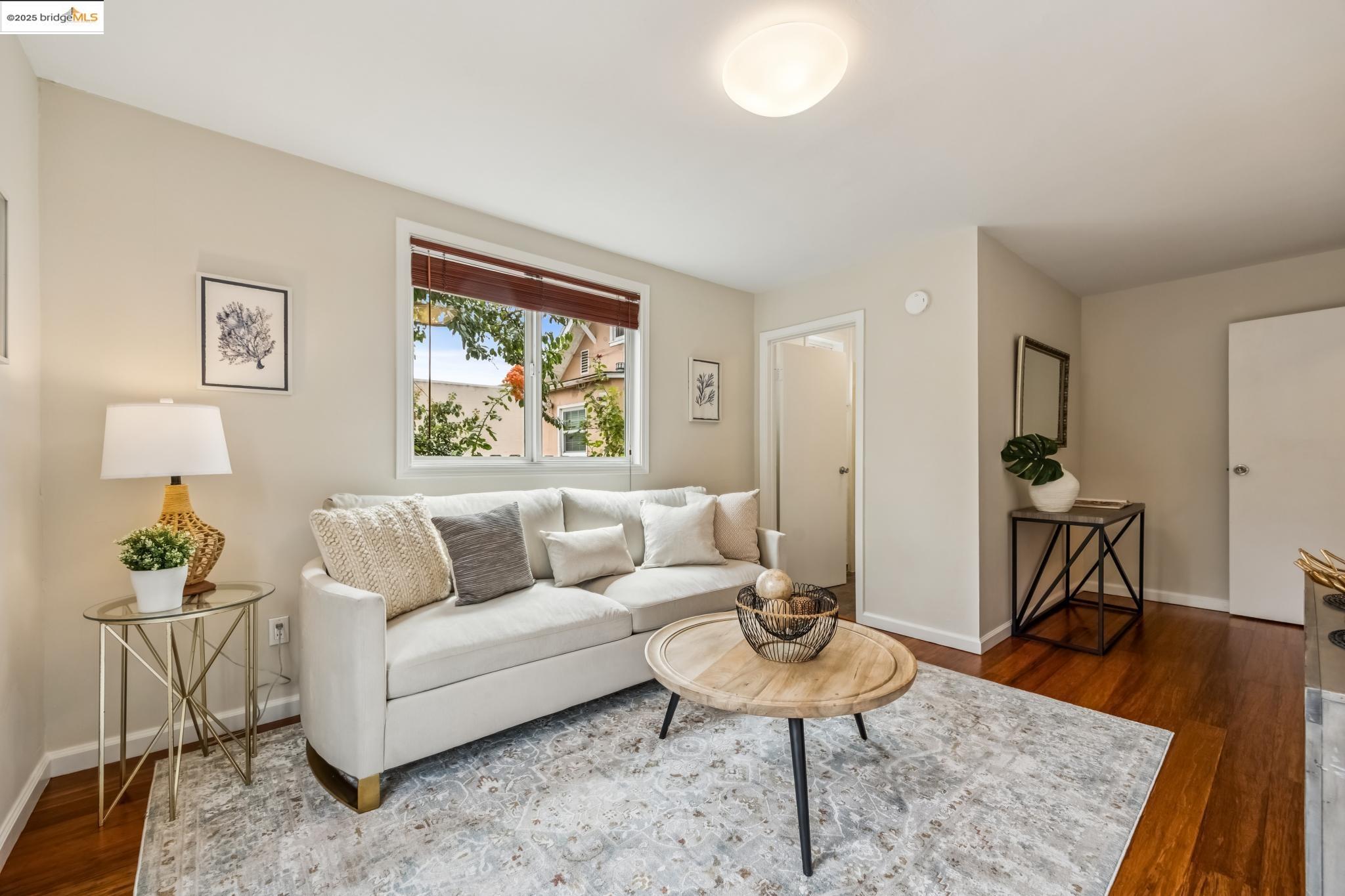 Detail Gallery Image 32 of 54 For 2961 California St, Berkeley,  CA 94703 - 4 Beds | 3 Baths