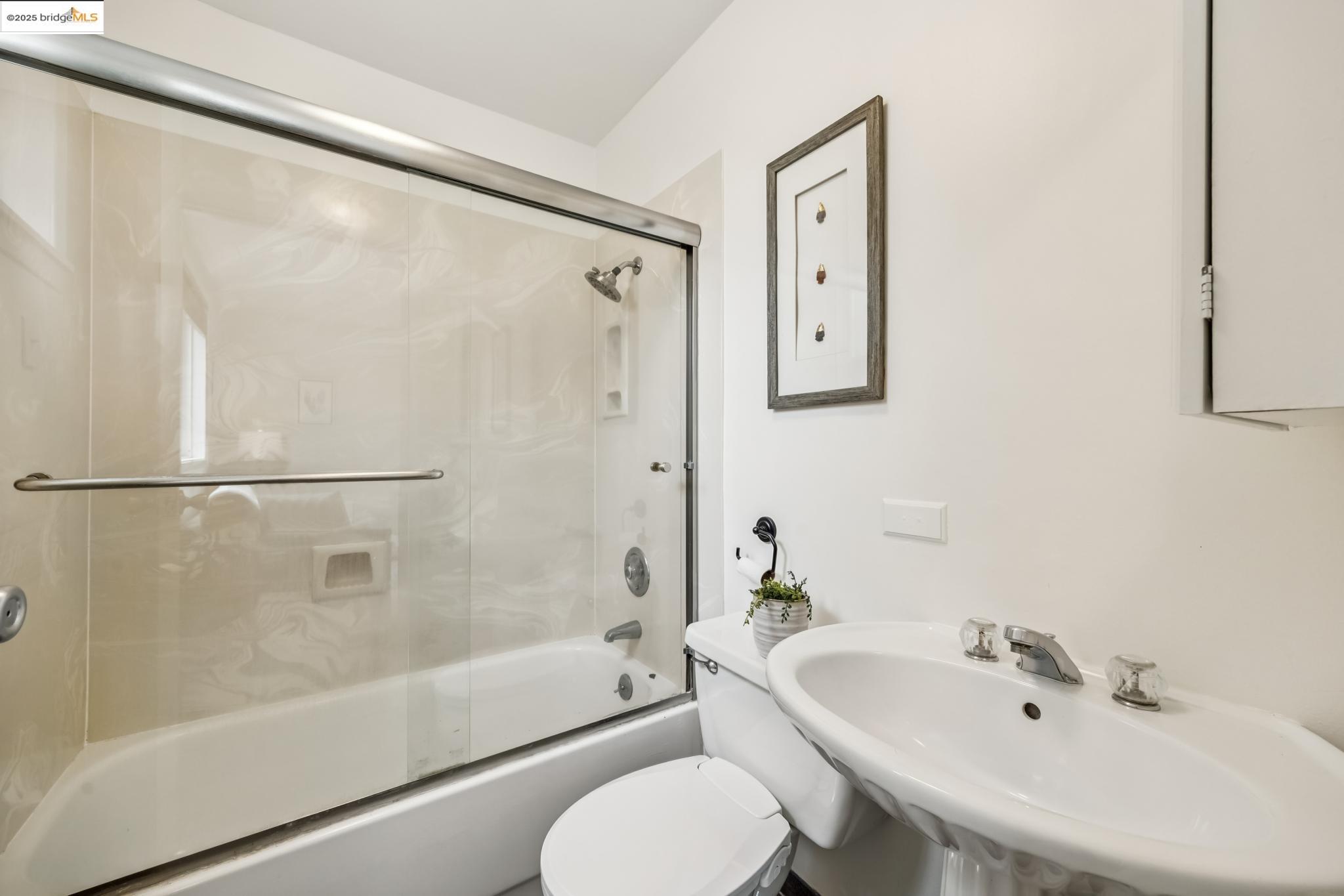 Detail Gallery Image 34 of 54 For 2961 California St, Berkeley,  CA 94703 - 4 Beds | 3 Baths