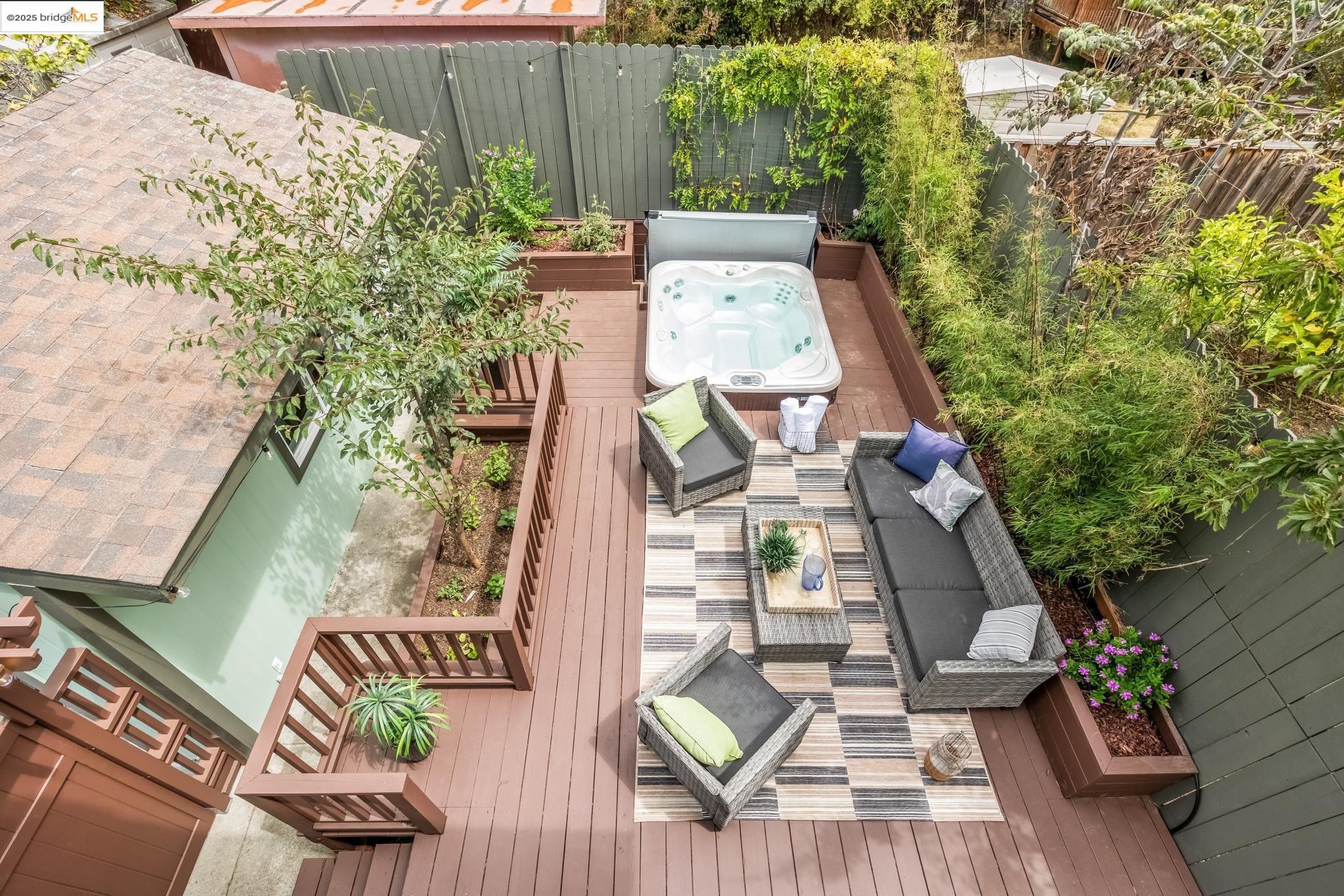 Detail Gallery Image 39 of 54 For 2961 California St, Berkeley,  CA 94703 - 4 Beds | 3 Baths