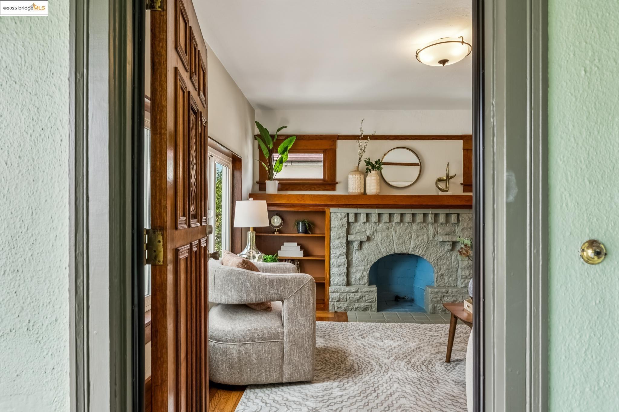 Detail Gallery Image 5 of 54 For 2961 California St, Berkeley,  CA 94703 - 4 Beds | 3 Baths