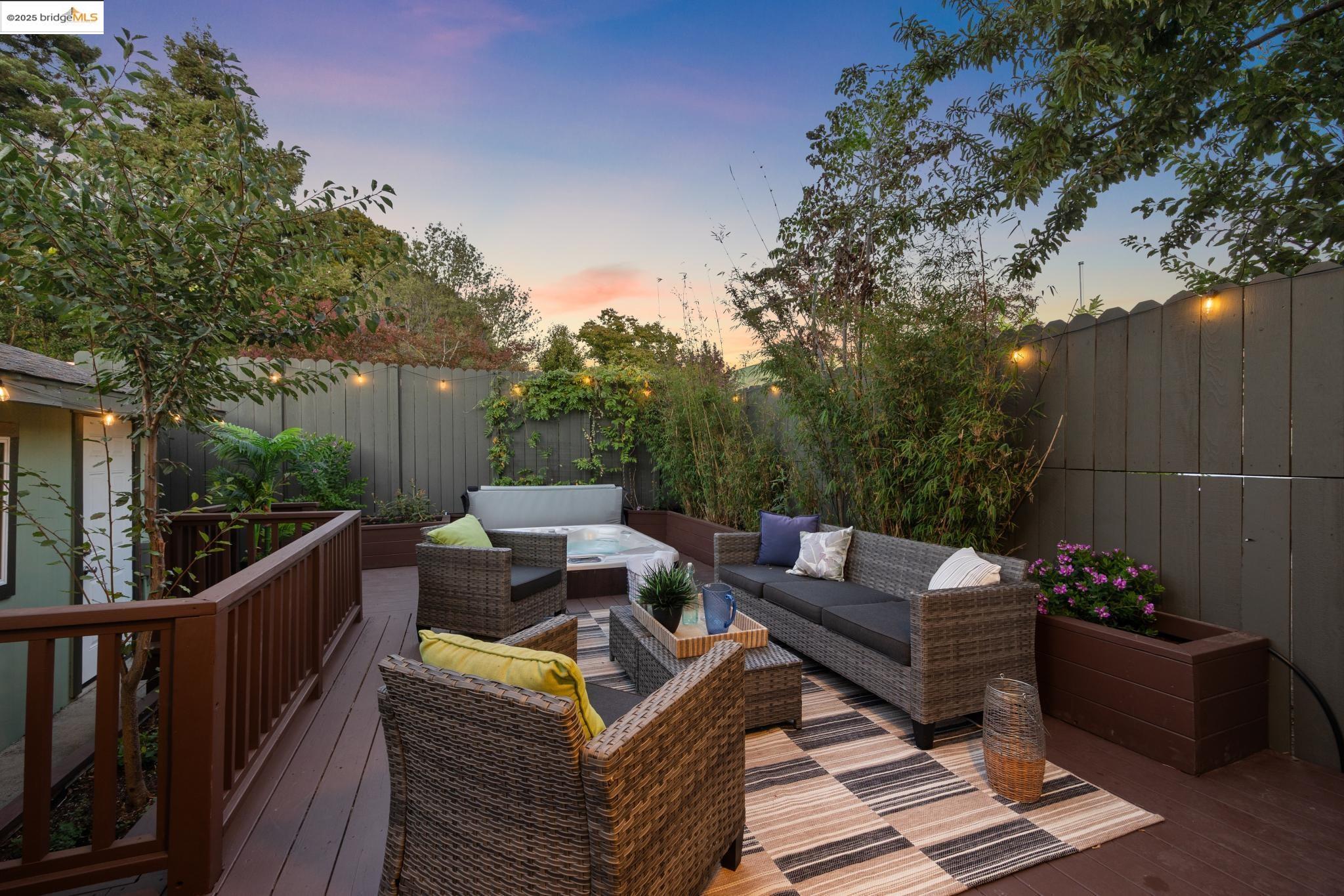 Detail Gallery Image 43 of 54 For 2961 California St, Berkeley,  CA 94703 - 4 Beds | 3 Baths