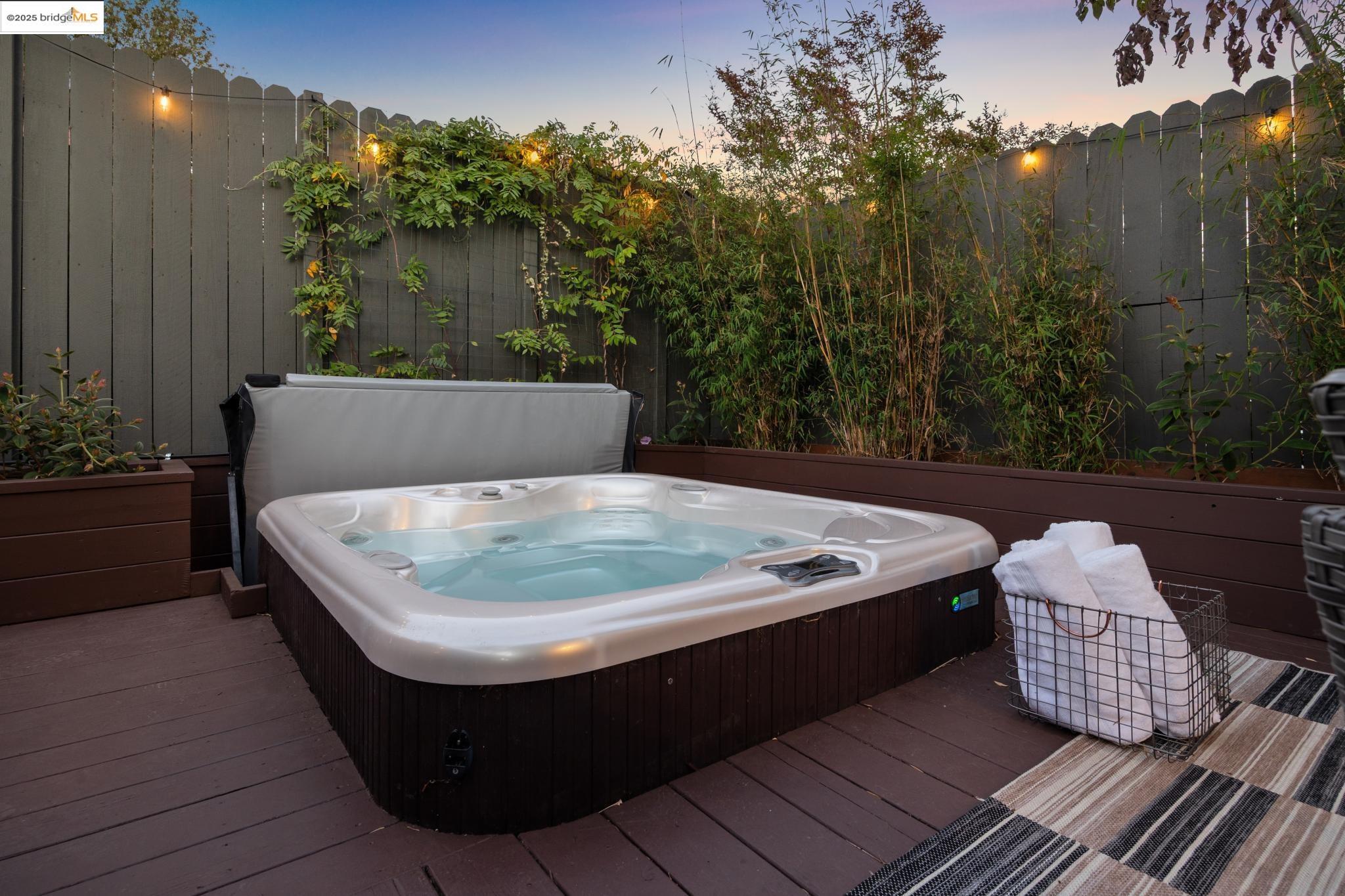 Detail Gallery Image 45 of 54 For 2961 California St, Berkeley,  CA 94703 - 4 Beds | 3 Baths