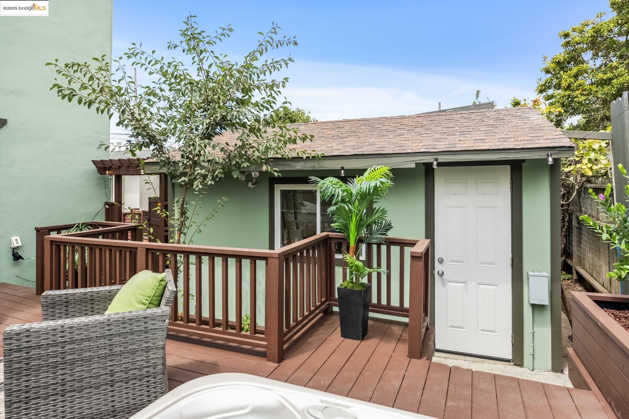 Detail Gallery Image 47 of 54 For 2961 California St, Berkeley,  CA 94703 - 4 Beds | 3 Baths
