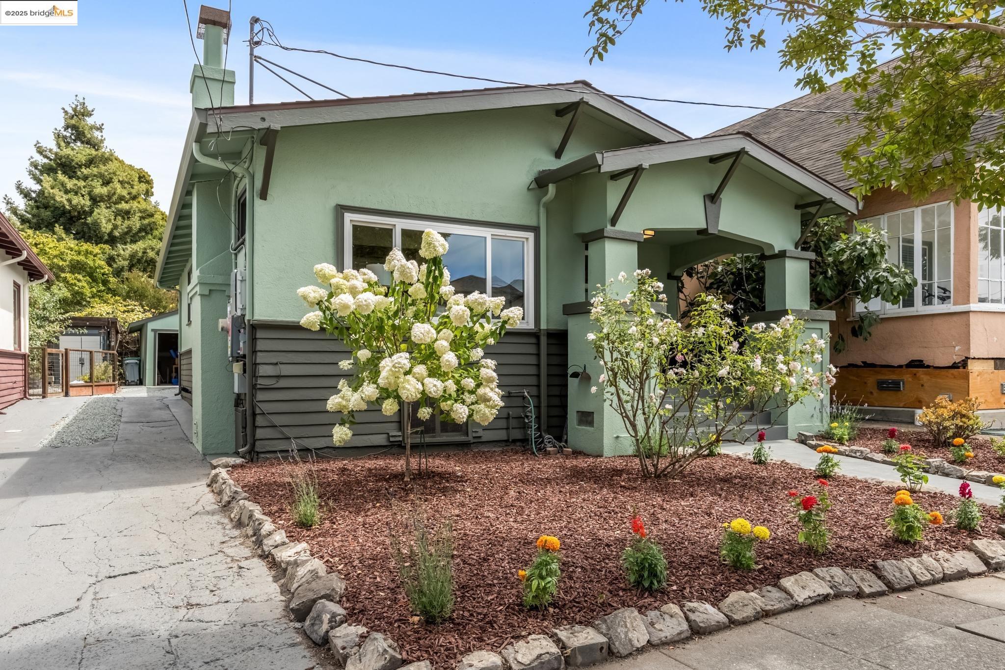 Detail Gallery Image 51 of 54 For 2961 California St, Berkeley,  CA 94703 - 4 Beds | 3 Baths