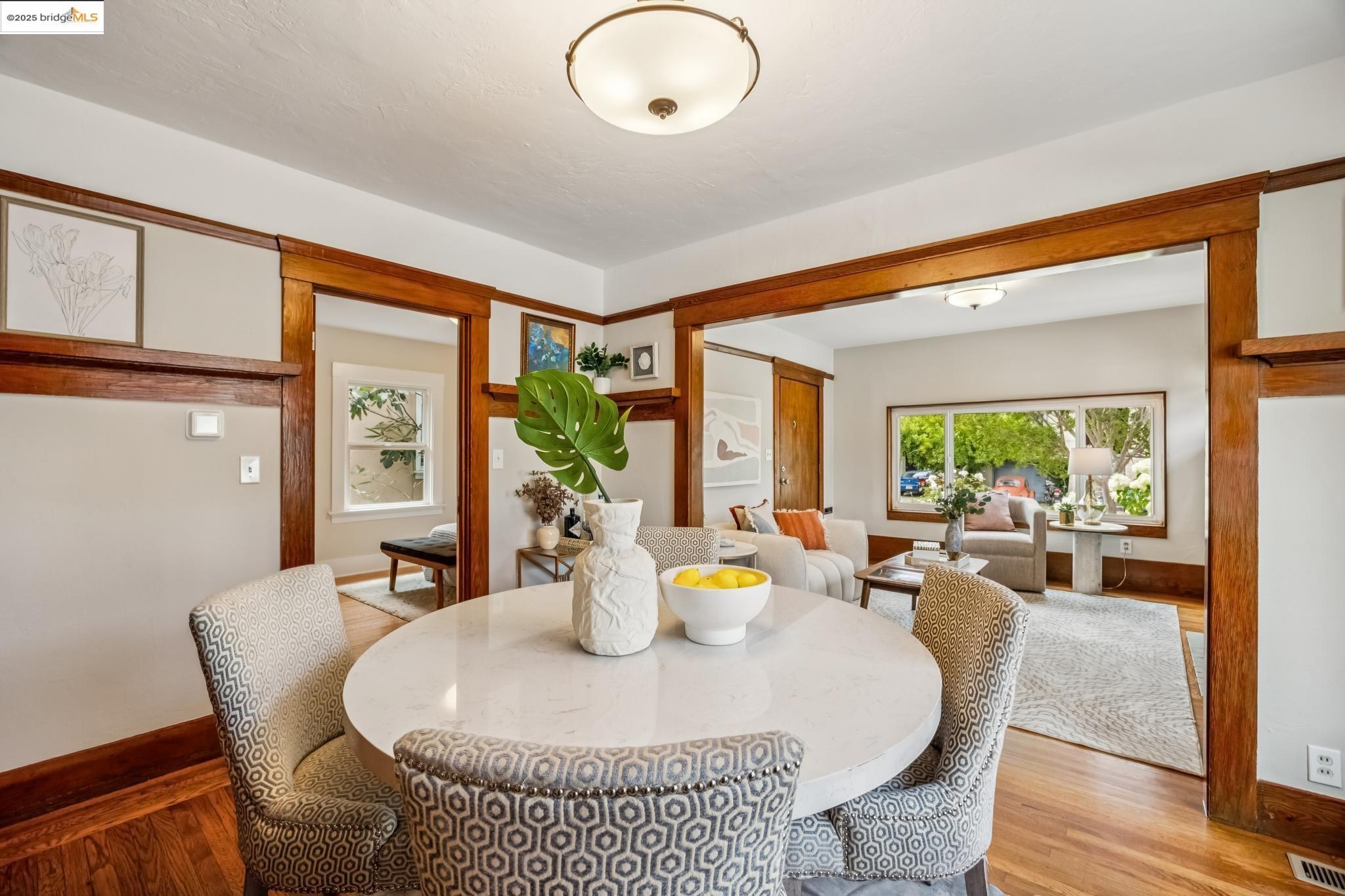 Detail Gallery Image 10 of 54 For 2961 California St, Berkeley,  CA 94703 - 4 Beds | 3 Baths