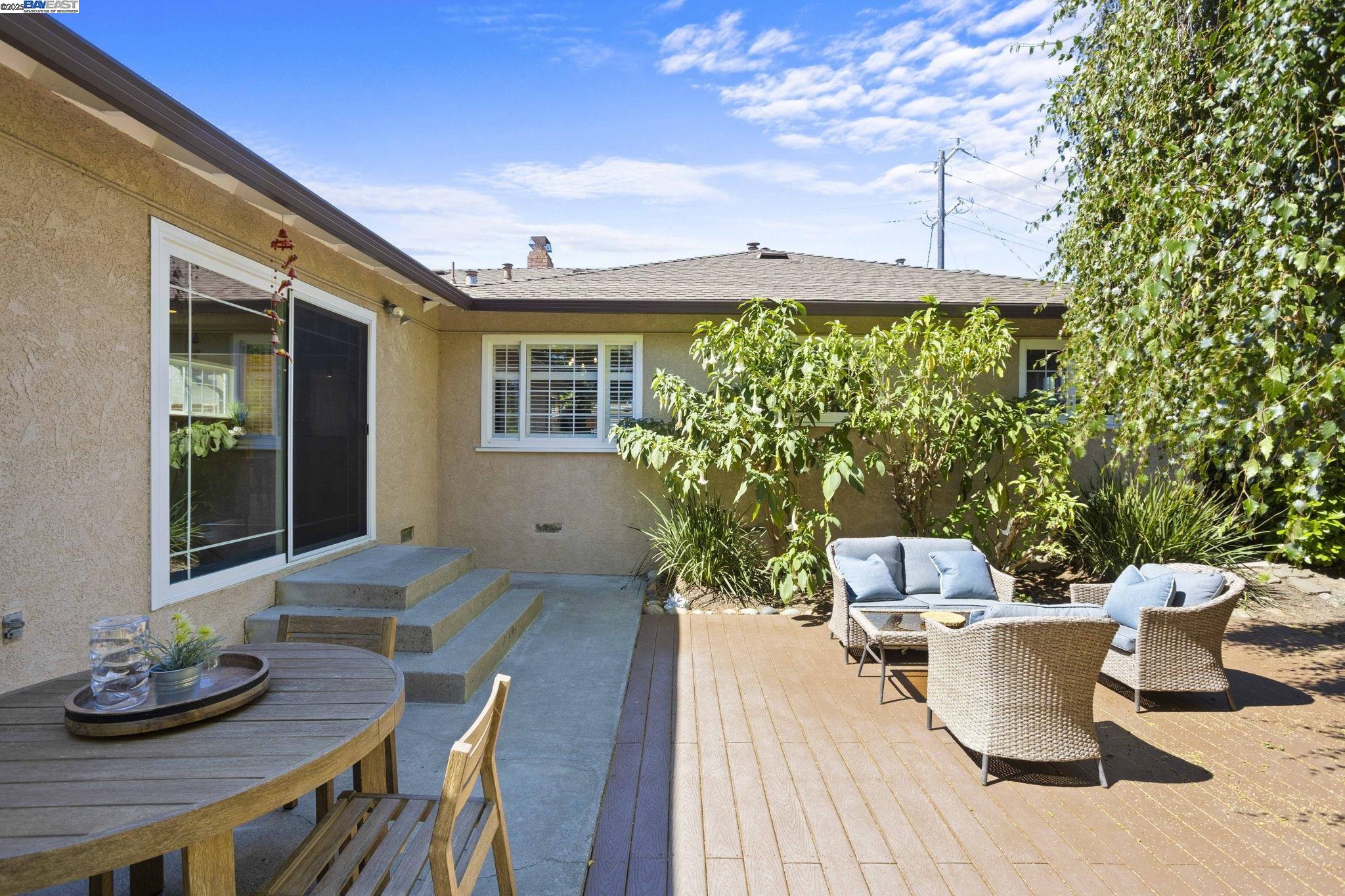 Detail Gallery Image 36 of 48 For 16238 Lyle St, Castro Valley,  CA 94578 - 3 Beds | 2 Baths