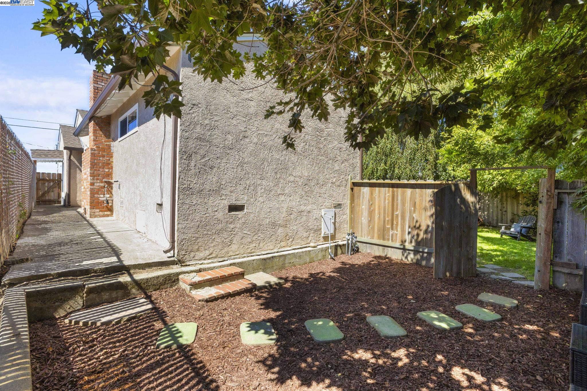 Detail Gallery Image 42 of 48 For 16238 Lyle St, Castro Valley,  CA 94578 - 3 Beds | 2 Baths