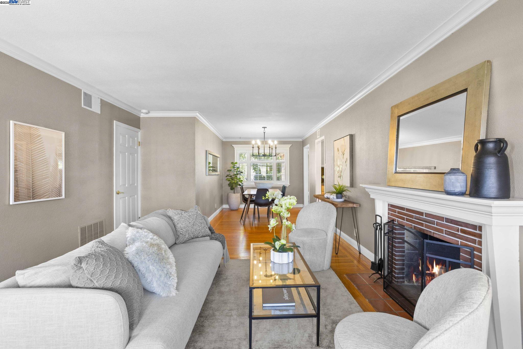 Detail Gallery Image 6 of 48 For 16238 Lyle St, Castro Valley,  CA 94578 - 3 Beds | 2 Baths